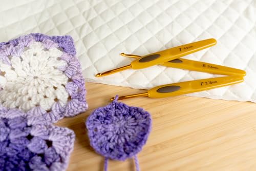 Clover Soft Touch Crochet Hook - 4.50mm Size | Alloy Steel | Multicoloured 4