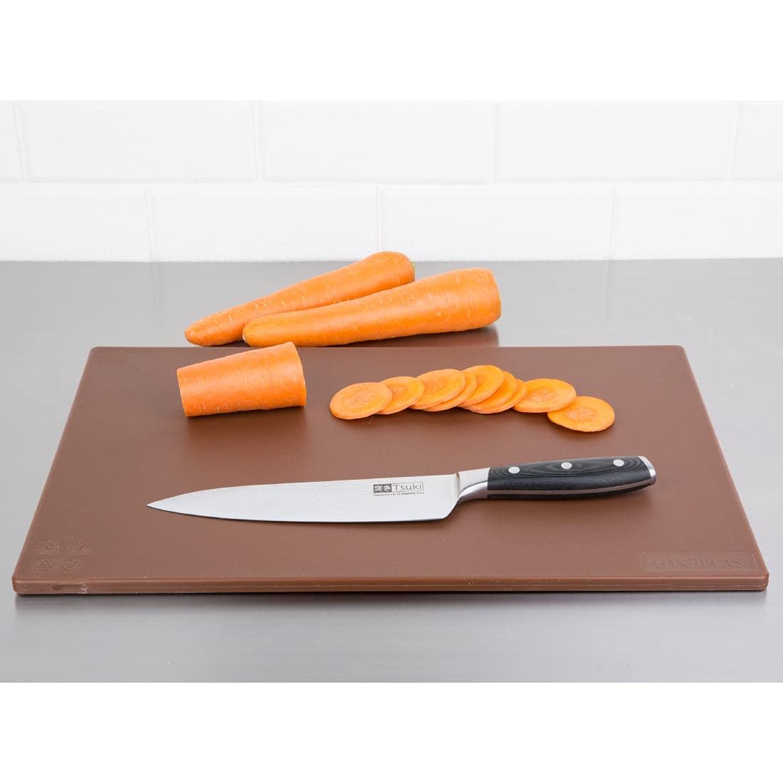 Hygiplas J256 Brown Low Density LDPE Chopping Board for Vegetables | 450x300mm 3