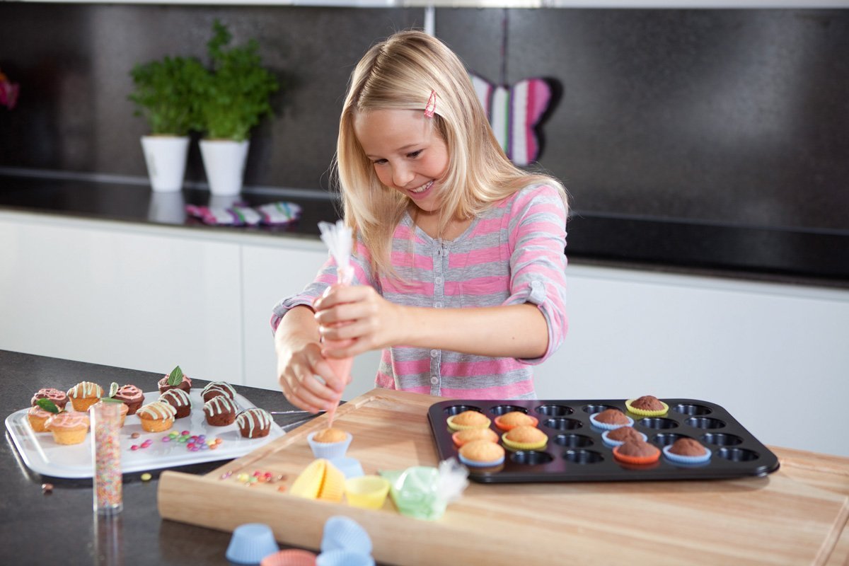 Prochef Teflon Non-Stick 24 Mini Cup Muffin Tray - Carbon Steel, Black | 38cm x 26cm 3