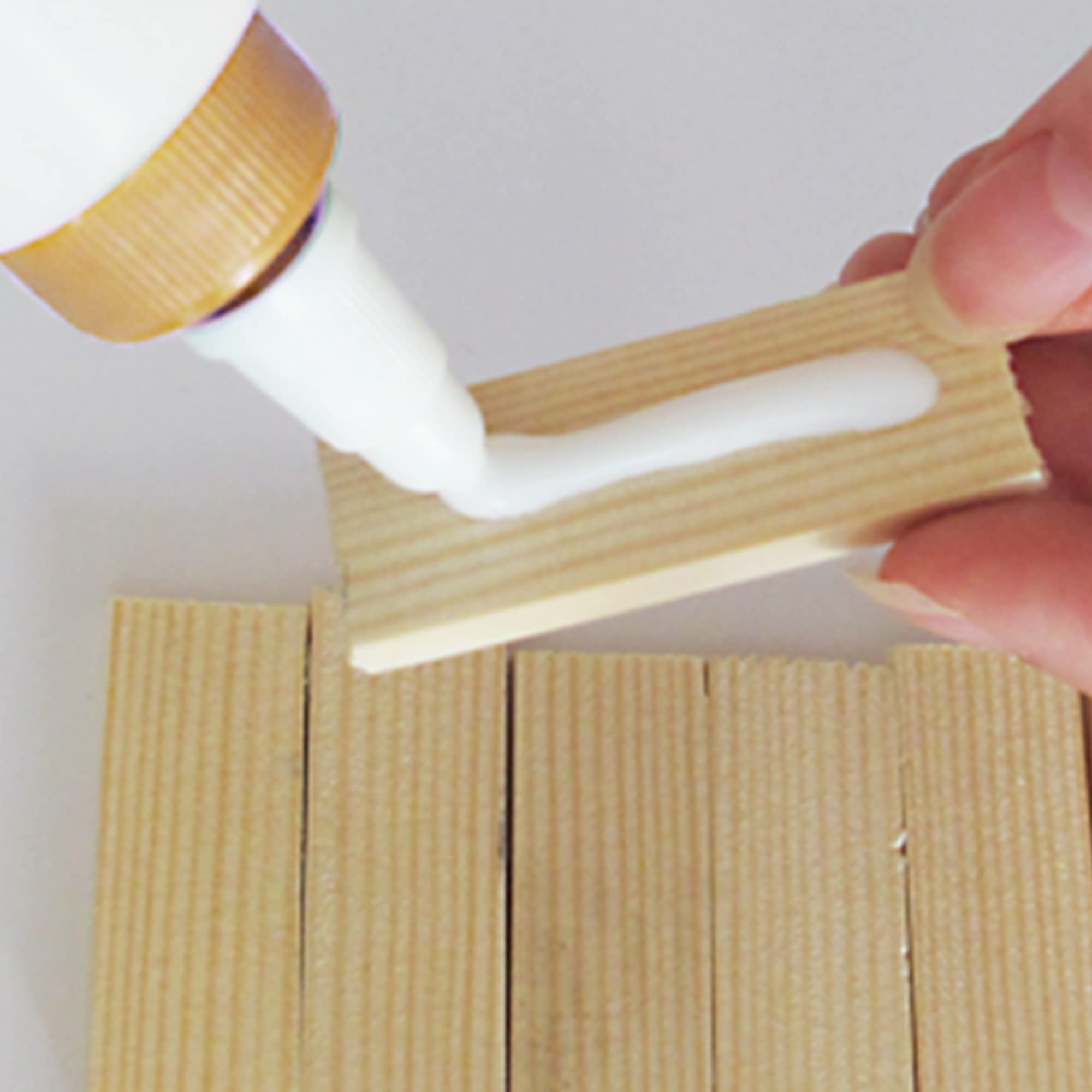 Kores White Liquid Wood Glue - Strong Hold Adhesive for Crafts | 125ml Bottle 2