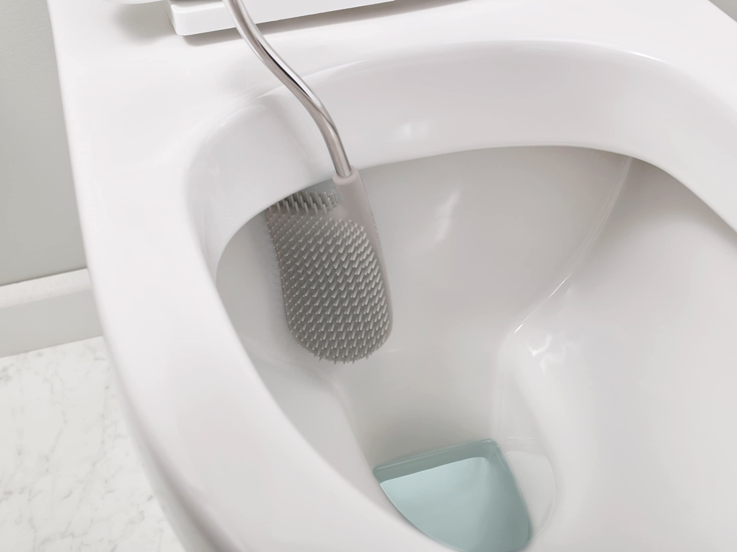 Joseph Joseph Flex Toilet Brush and Holder Set - Flexible D-Shaped Head | Anti-Drip | White/Grey 4