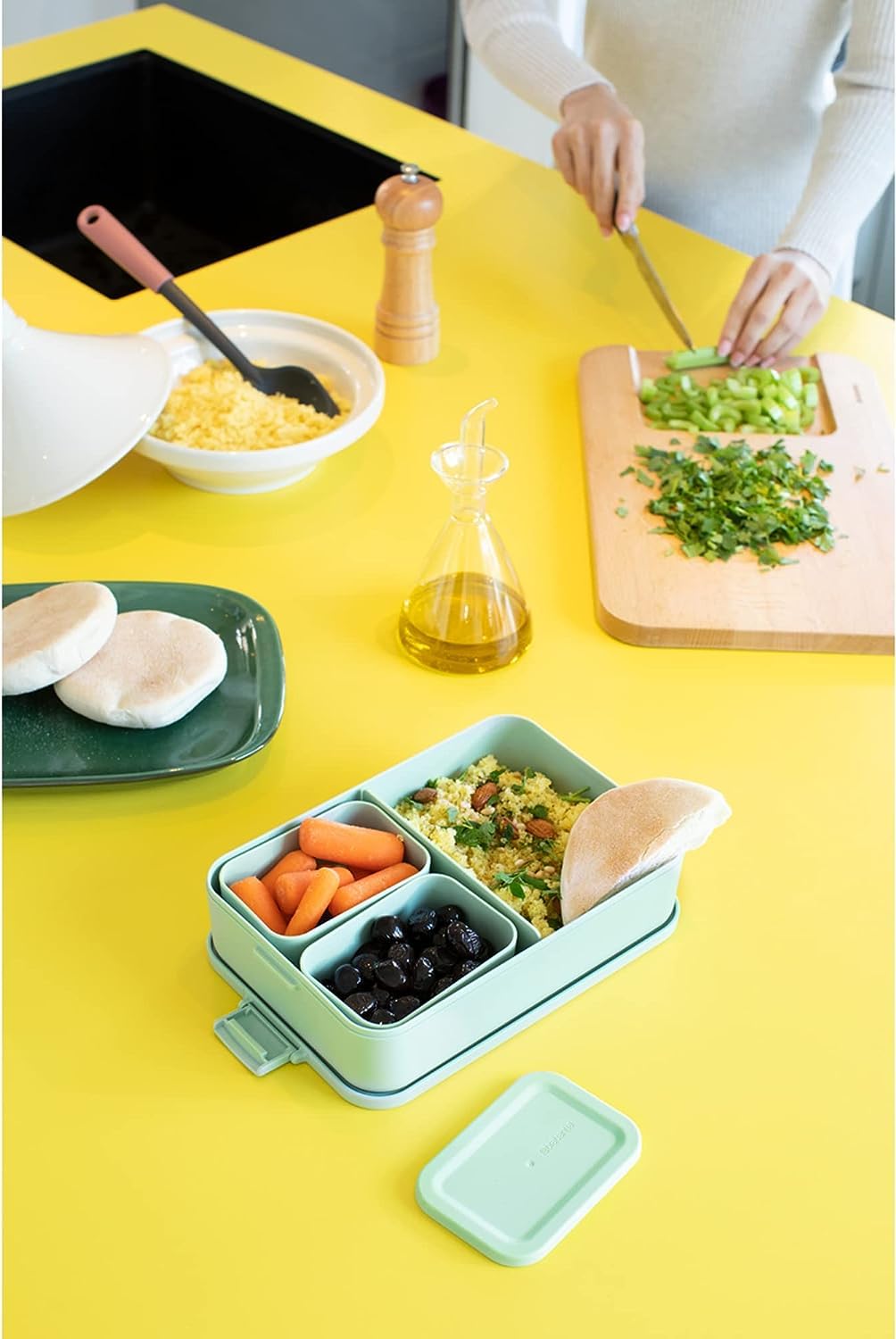 Brabantia Make & Take Lunch Box Bento - 2L Capacity, Jade Green | Microwave/Freezer Safe 8