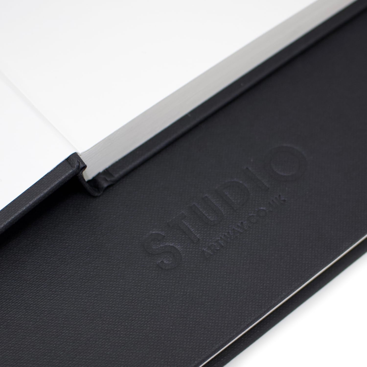 Artway Studio A5 Landscape Sketchbook - 170gsm Cartridge Paper | 92 Sides | Acid Free 3