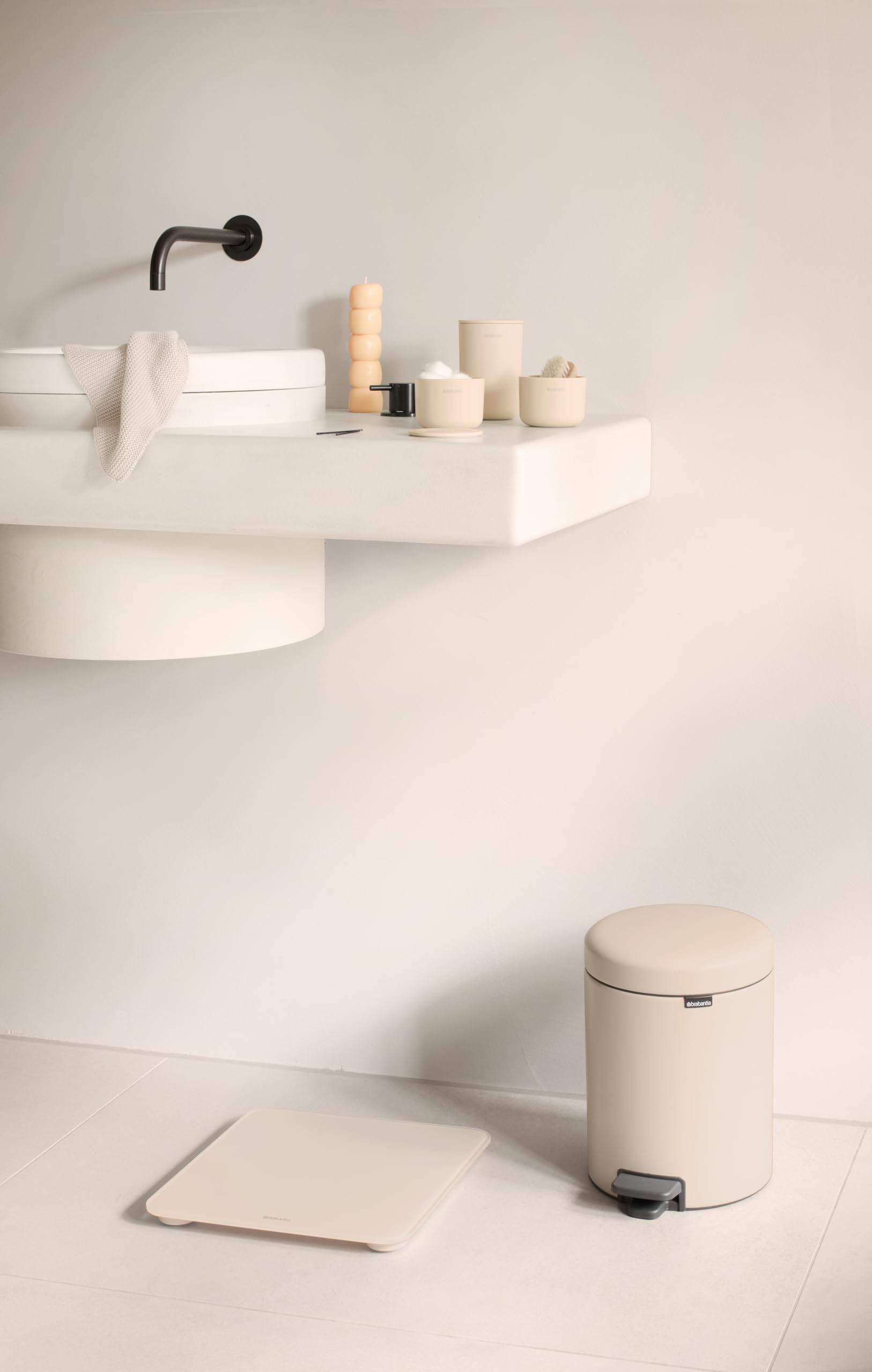 Brabantia NewIcon Pedal Bin 3L for Bathroom/Toilet | Soft Closing Lid | Soft Beige 9