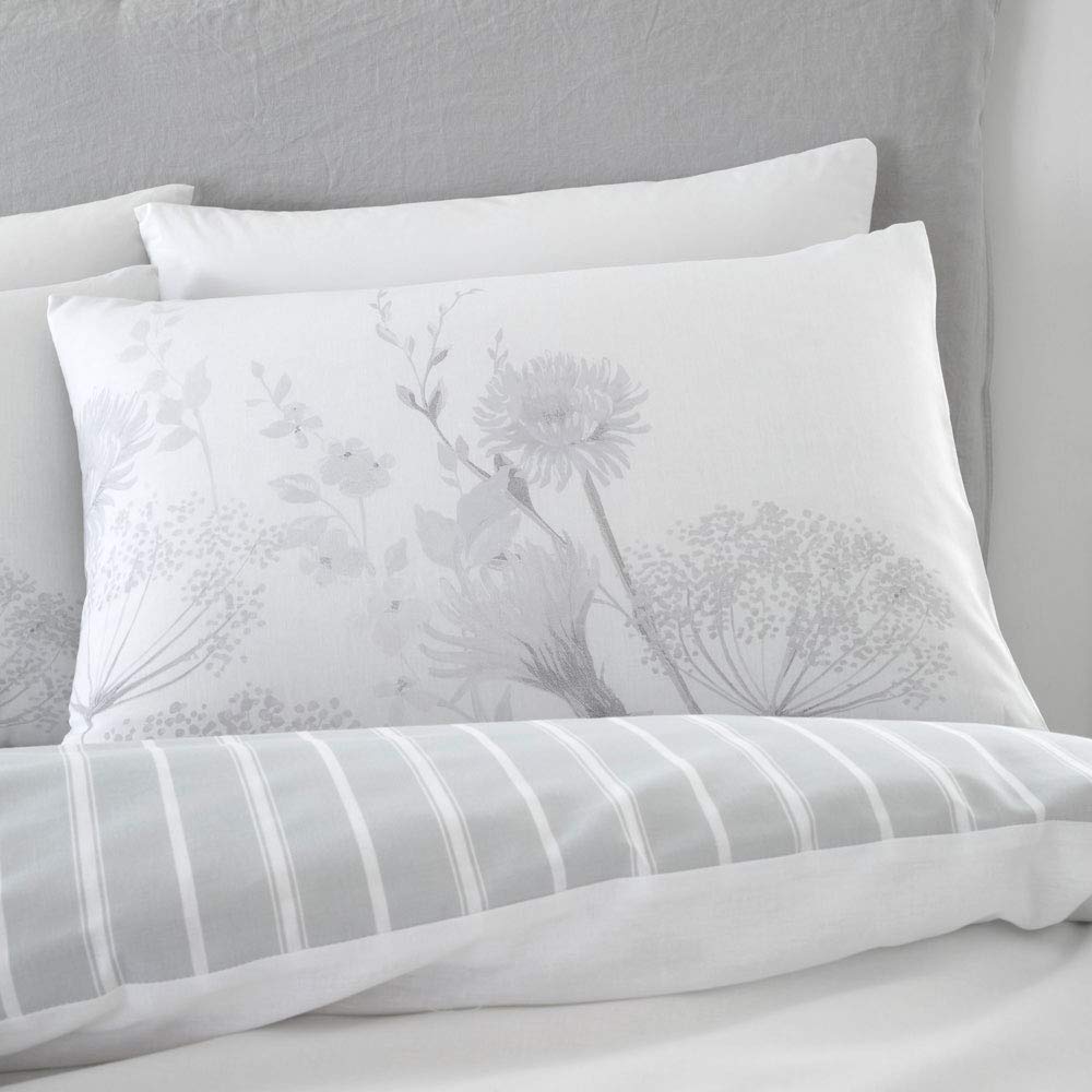 Catherine Lansfield Meadowsweet Floral Reversible Double Duvet Cover Set with 2 Pillowcases White 3