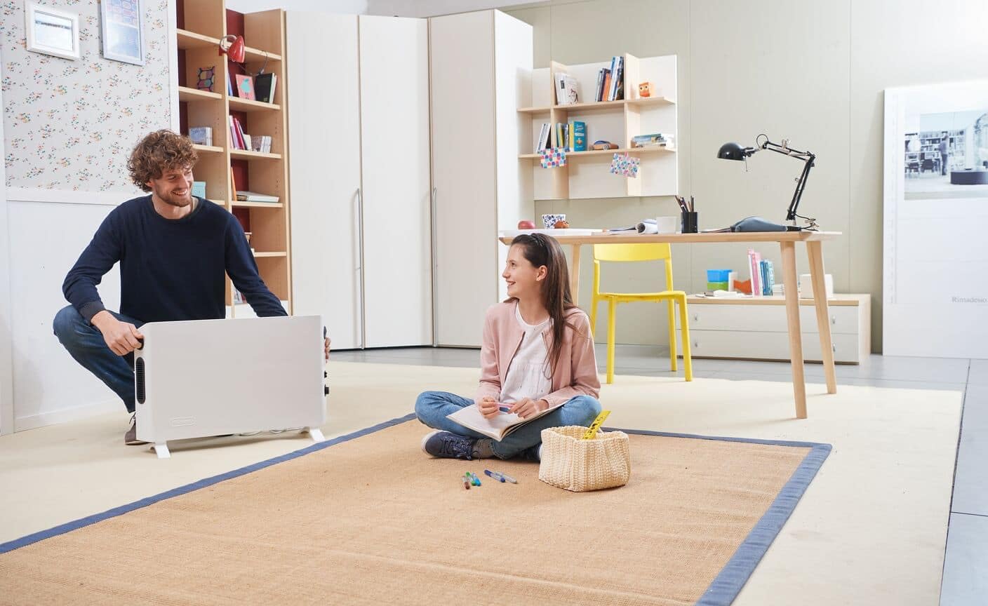 De'Longhi Slim Convector Heater - 2.0 kW Max Power | 3 Heat Settings | Fast Spot Heating 2