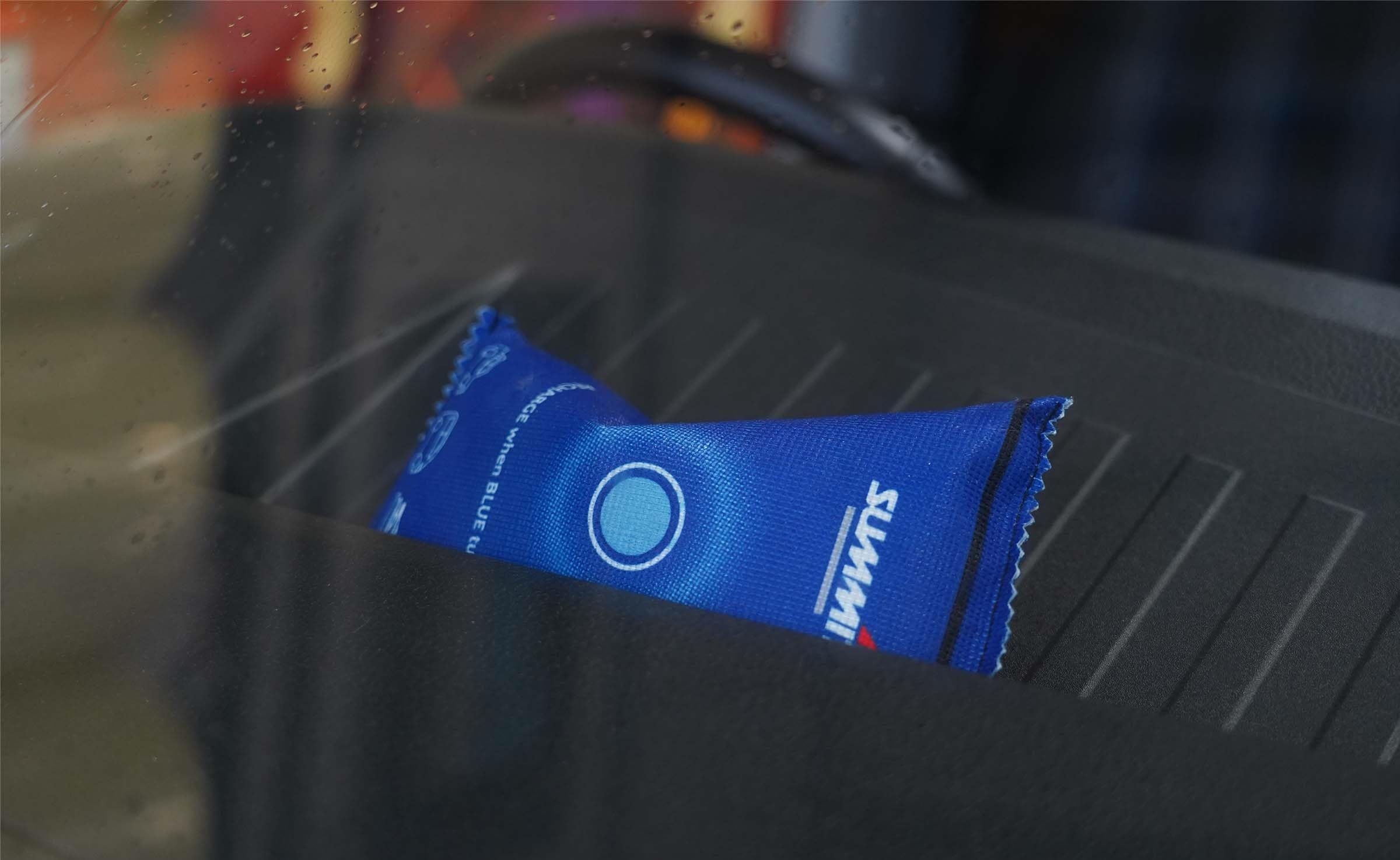 Summit SUM-900 Reusable Dehumidifier Bag | 350g Silica Gel | Leakproof | Rechargeable 6