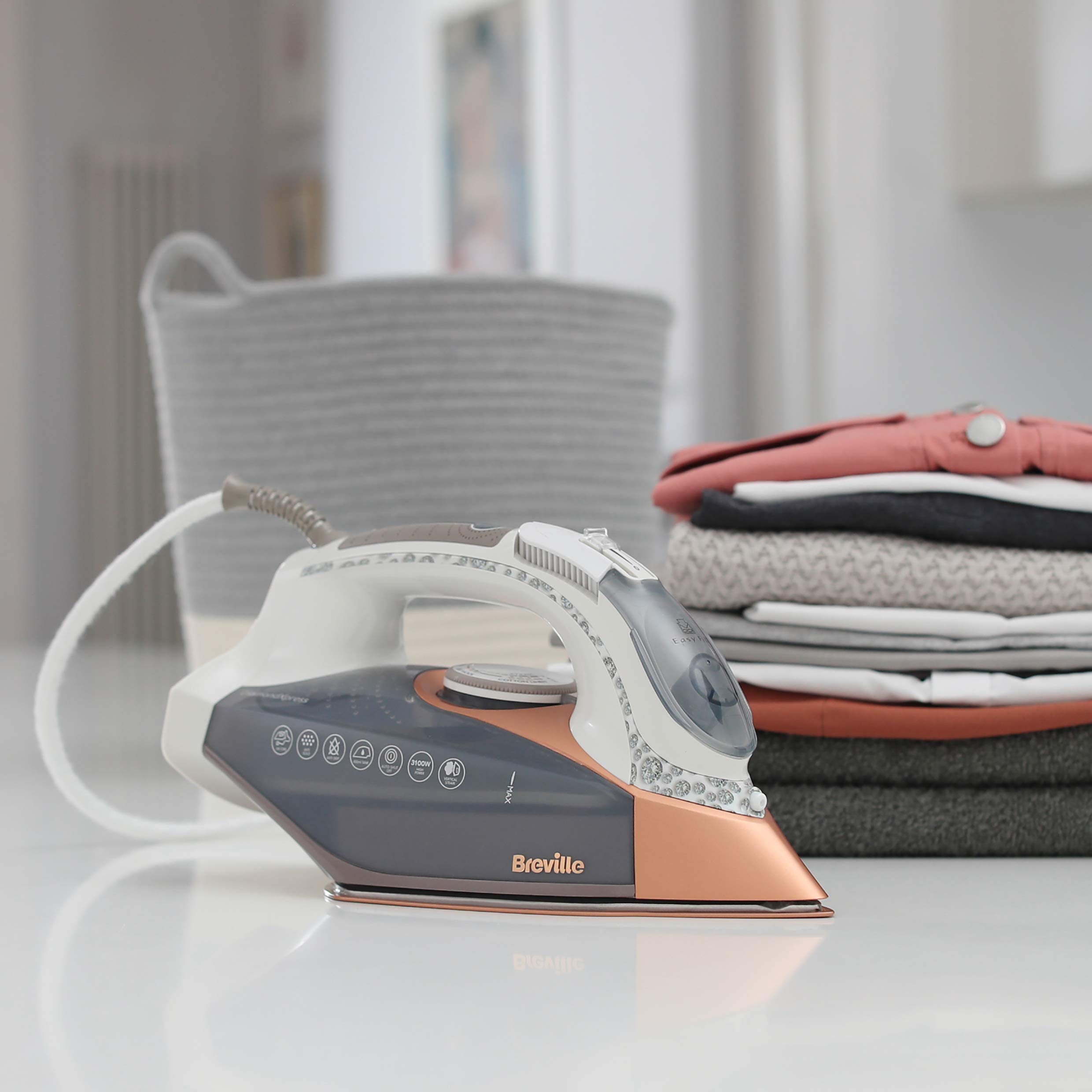 Breville DiamondXpress Steam Iron - 3100W Power | 200G Steam Shot | White & Rose Gold 9