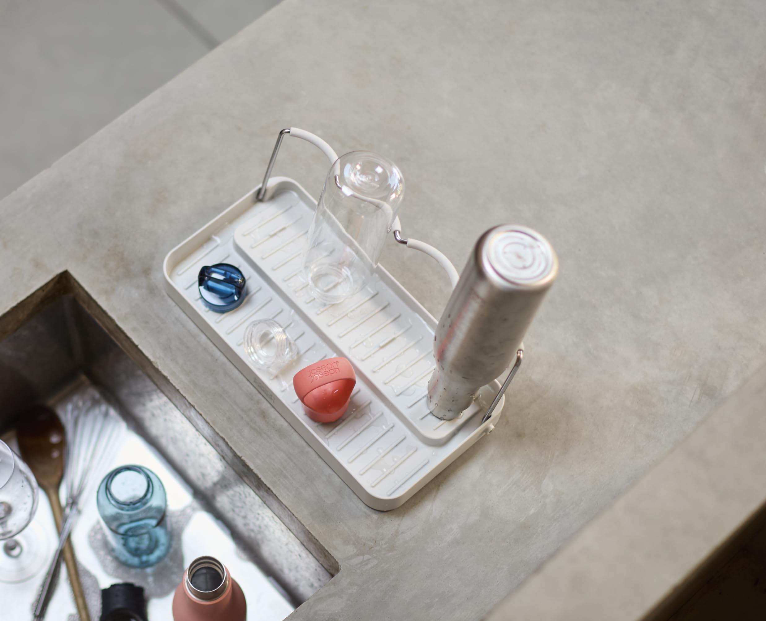 Joseph Joseph DrySmart Folding Water Bottle Drying Rack | Space Saving | Grey 7