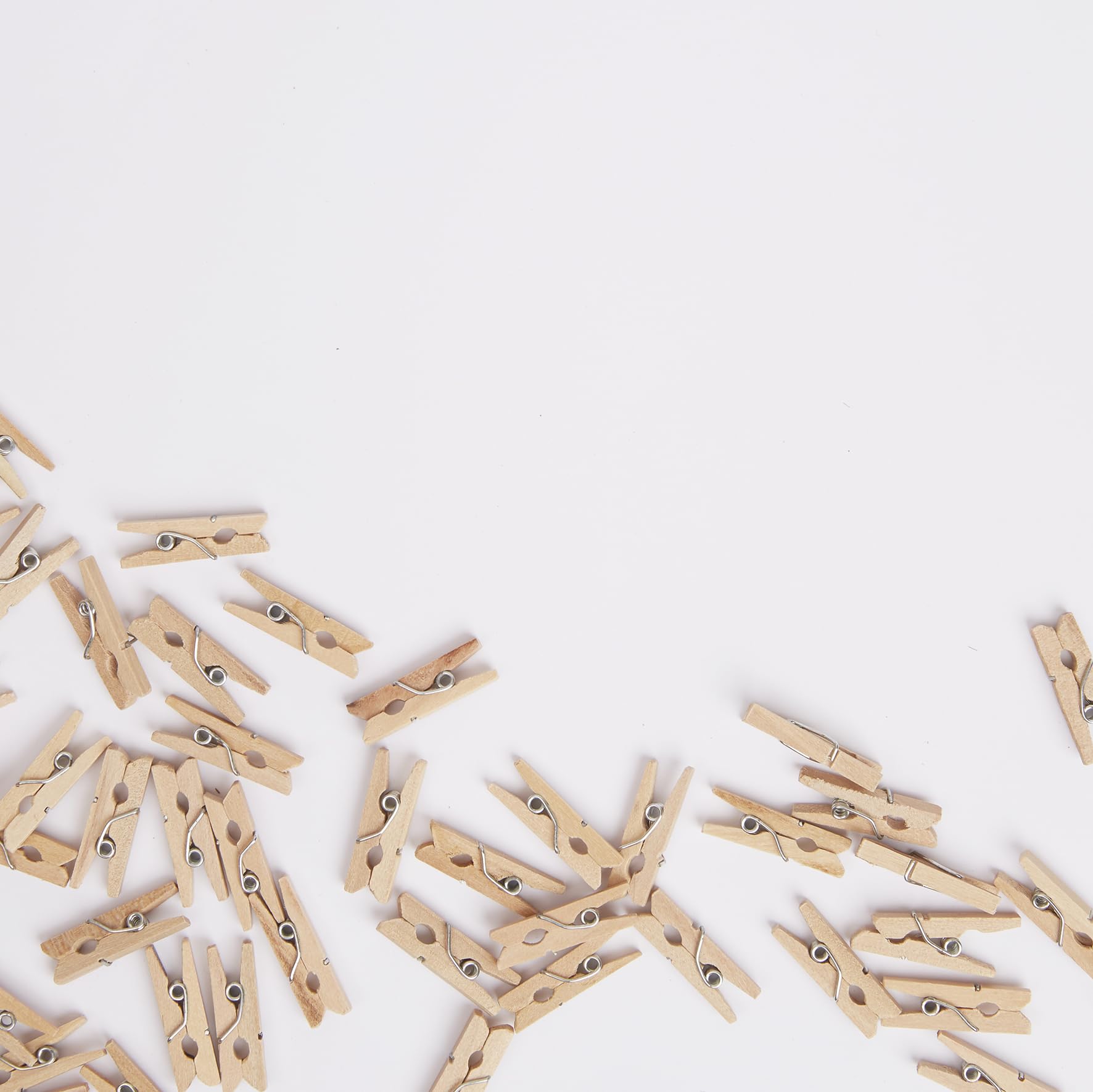 Papermania Mini Wooden Pegs - Pack of 50 | 2.5cm Size | Natural Wood 3