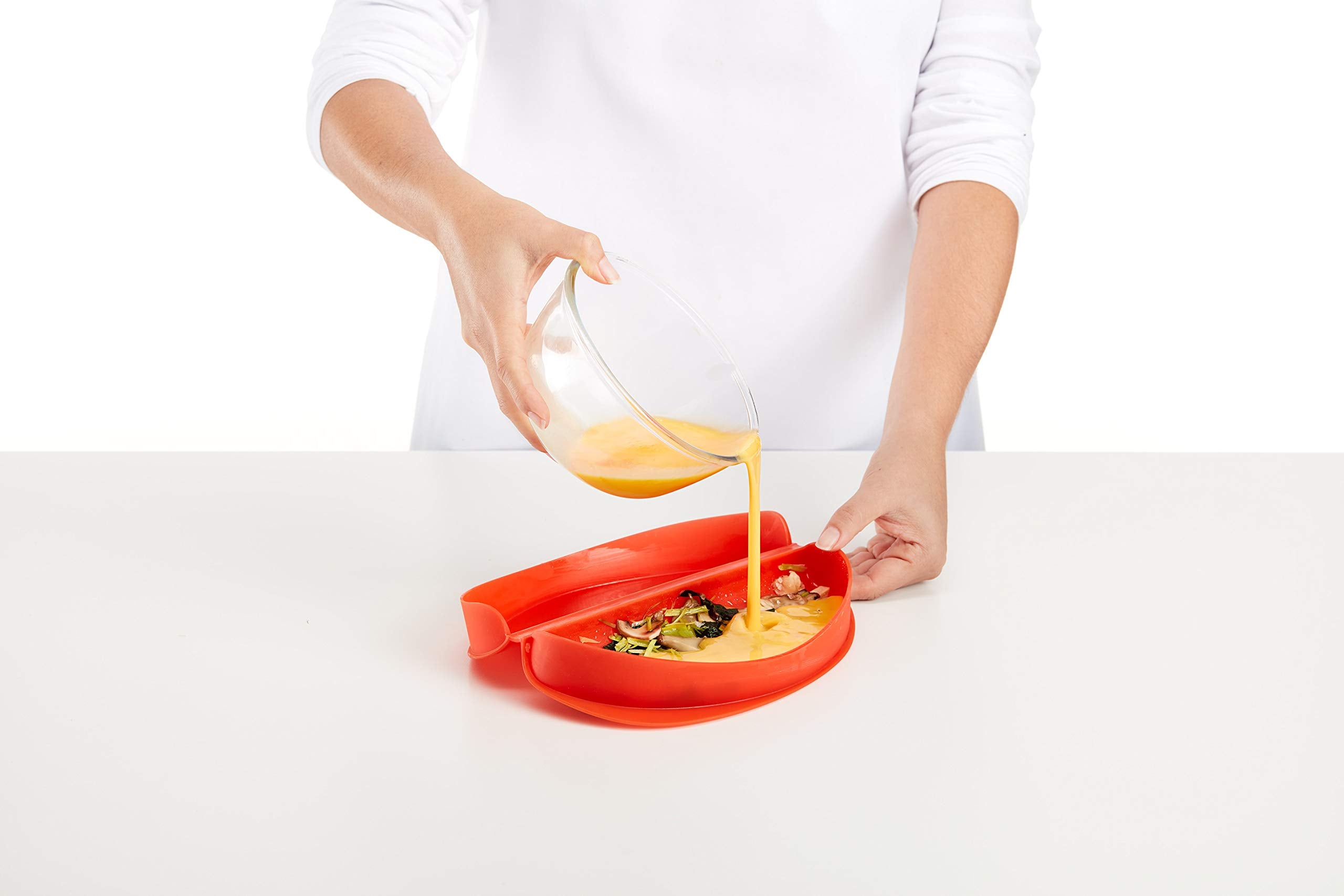 Lékué Microwave Omelette Maker - Fast Fluffy Omelettes | Pack of 2 | Platinum Silicone 3