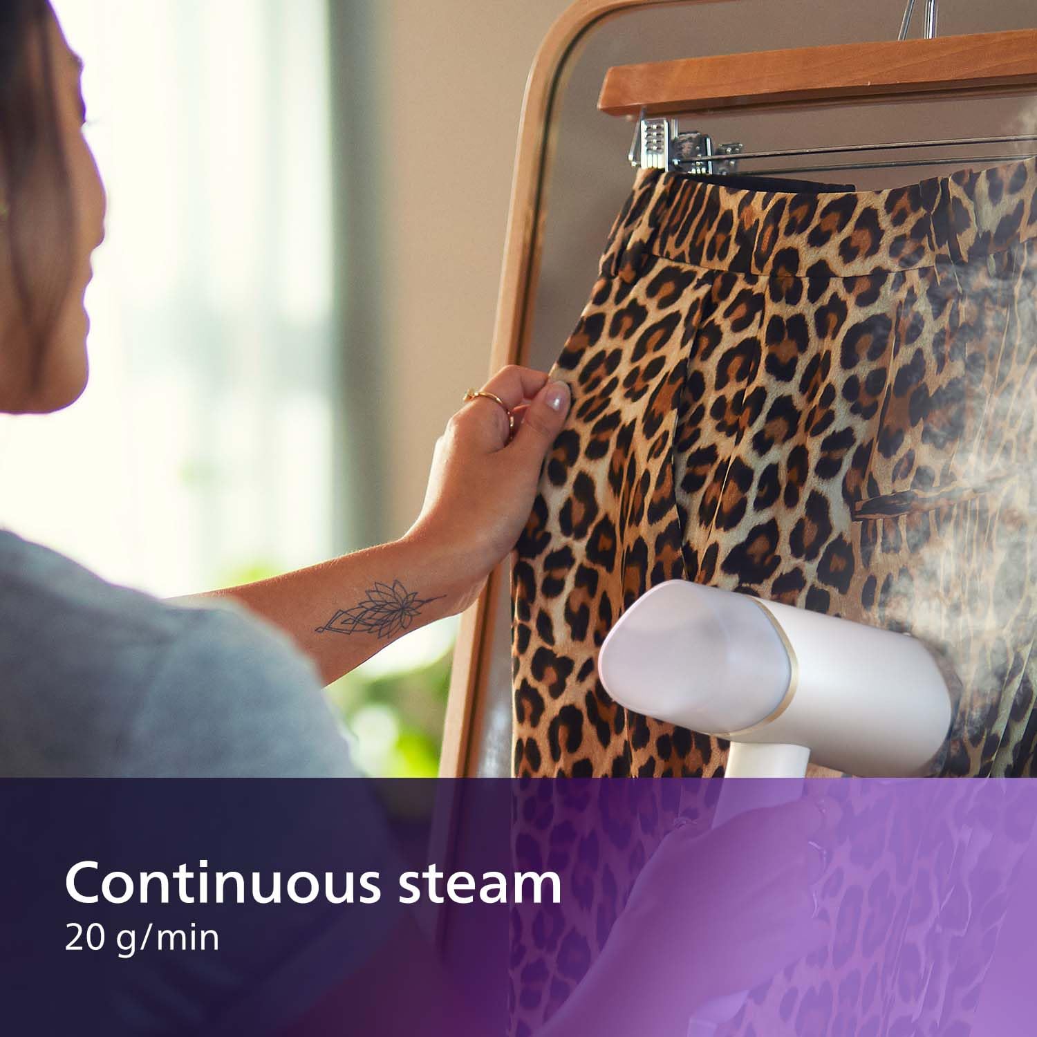 PHILIPS Travel Steam Generator - 1000W Power, 20g/min Steam, Foldable Design | STH3020/16 4