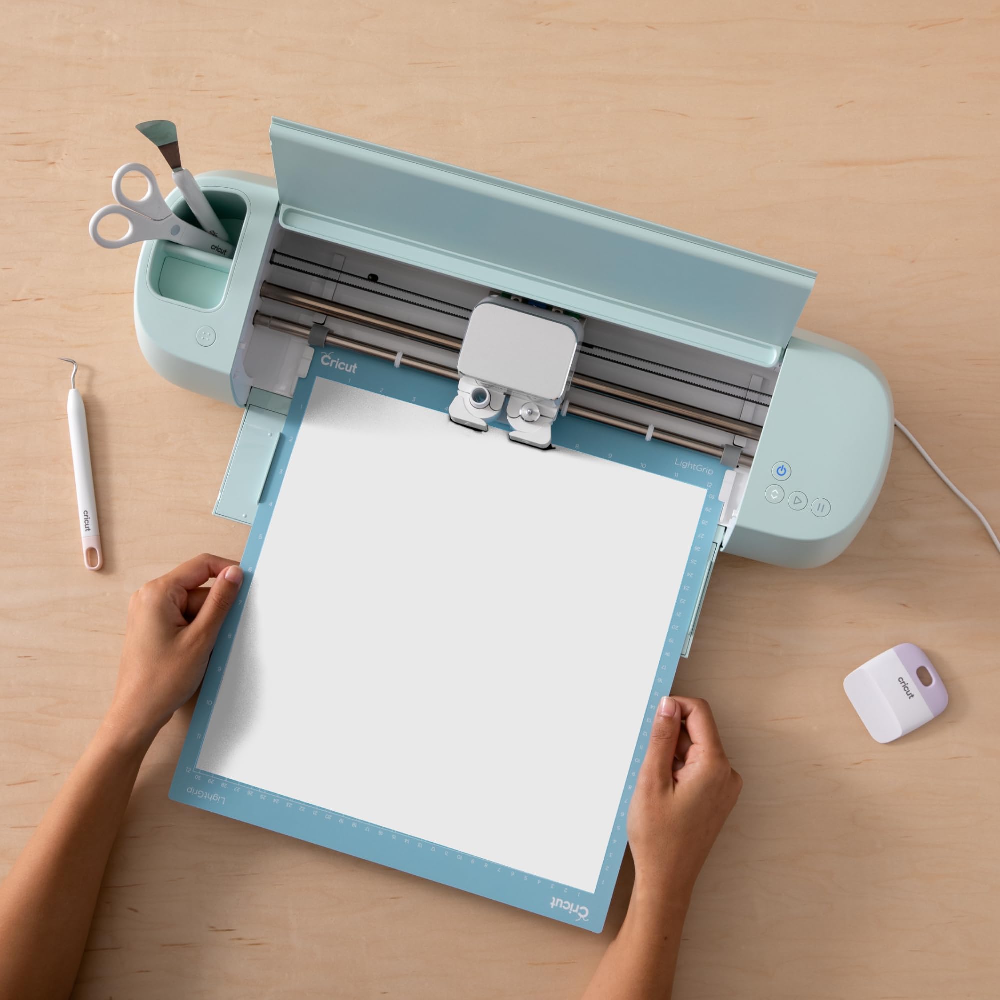 Cricut Value Vinyl - Permanent Adhesive Sheets for All Cutting Machines | Matte White, 30.5 cm x 3 m 8