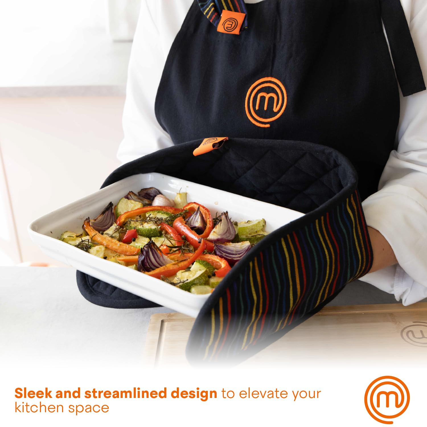 MasterChef Double Oven Gloves - Heat Resistant Cotton Mitts up to 250°C | Vivid Black 2
