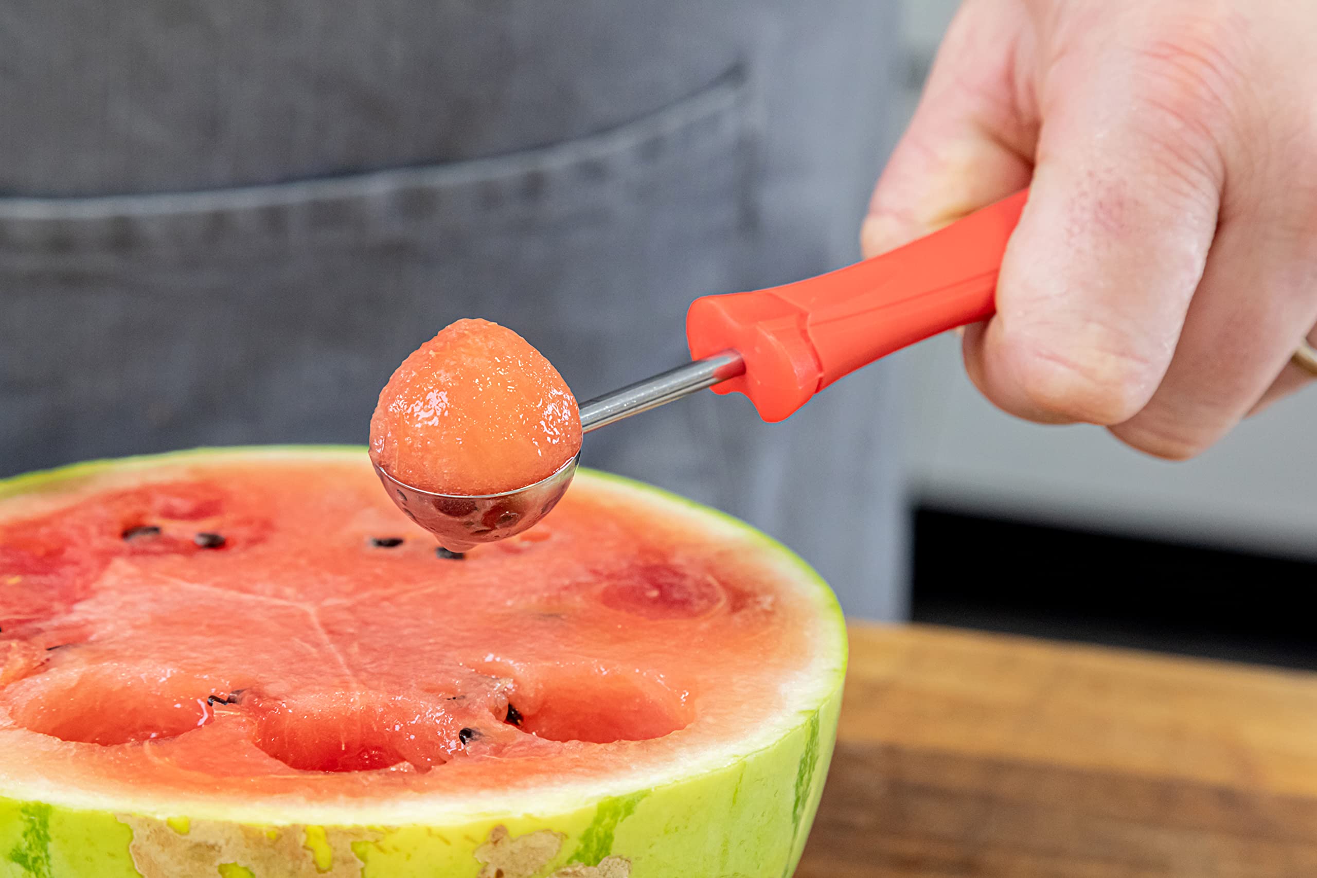 KitchenCraft Melon Spoon - Soft Grip Stainless Steel Fruit Scoop | Red | 1.5 x 2.6 x 7.2 cm 4
