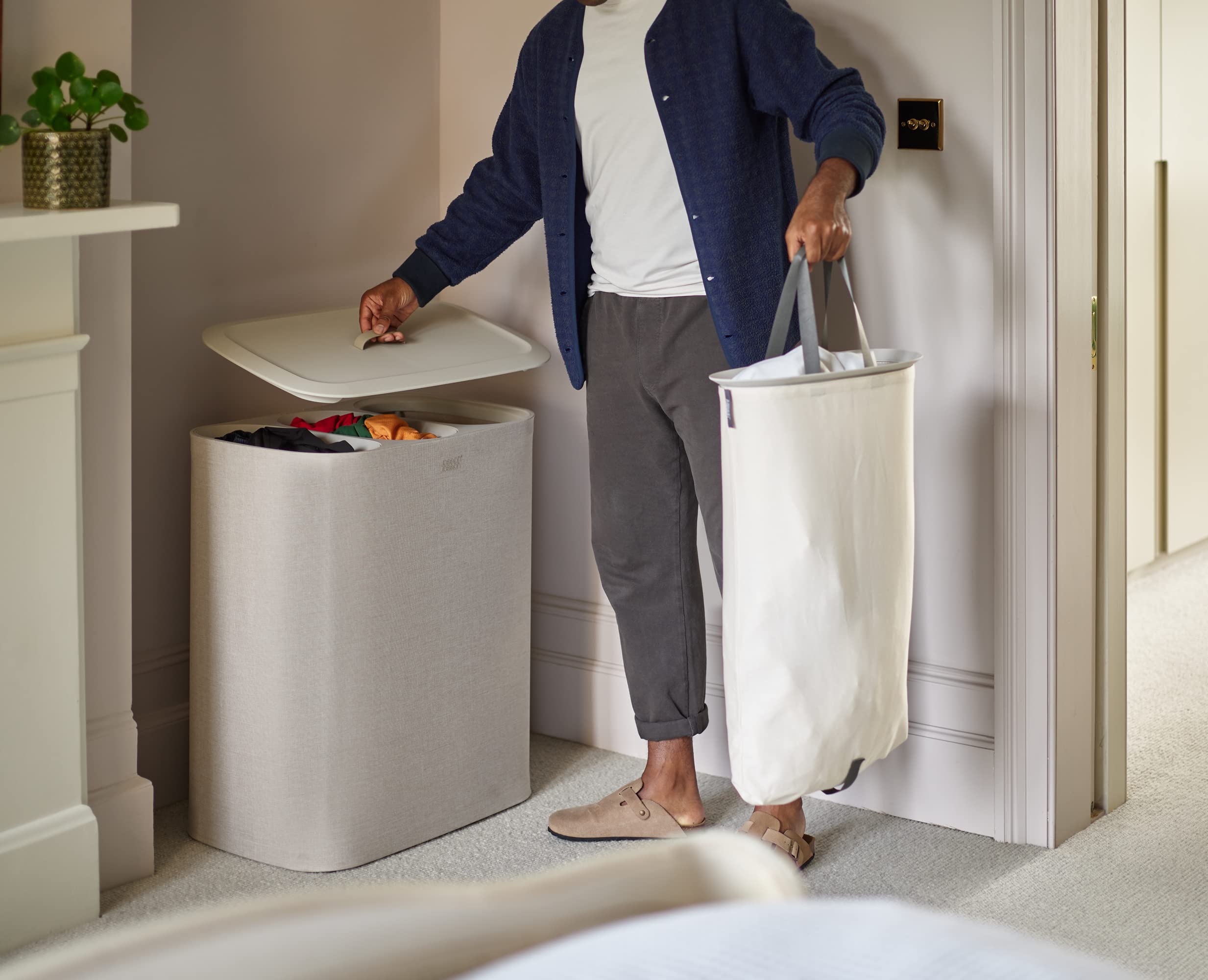 Joseph Joseph Tota Trio 90L Laundry Separation Basket with Lid and Removable Bags | Plastic 3