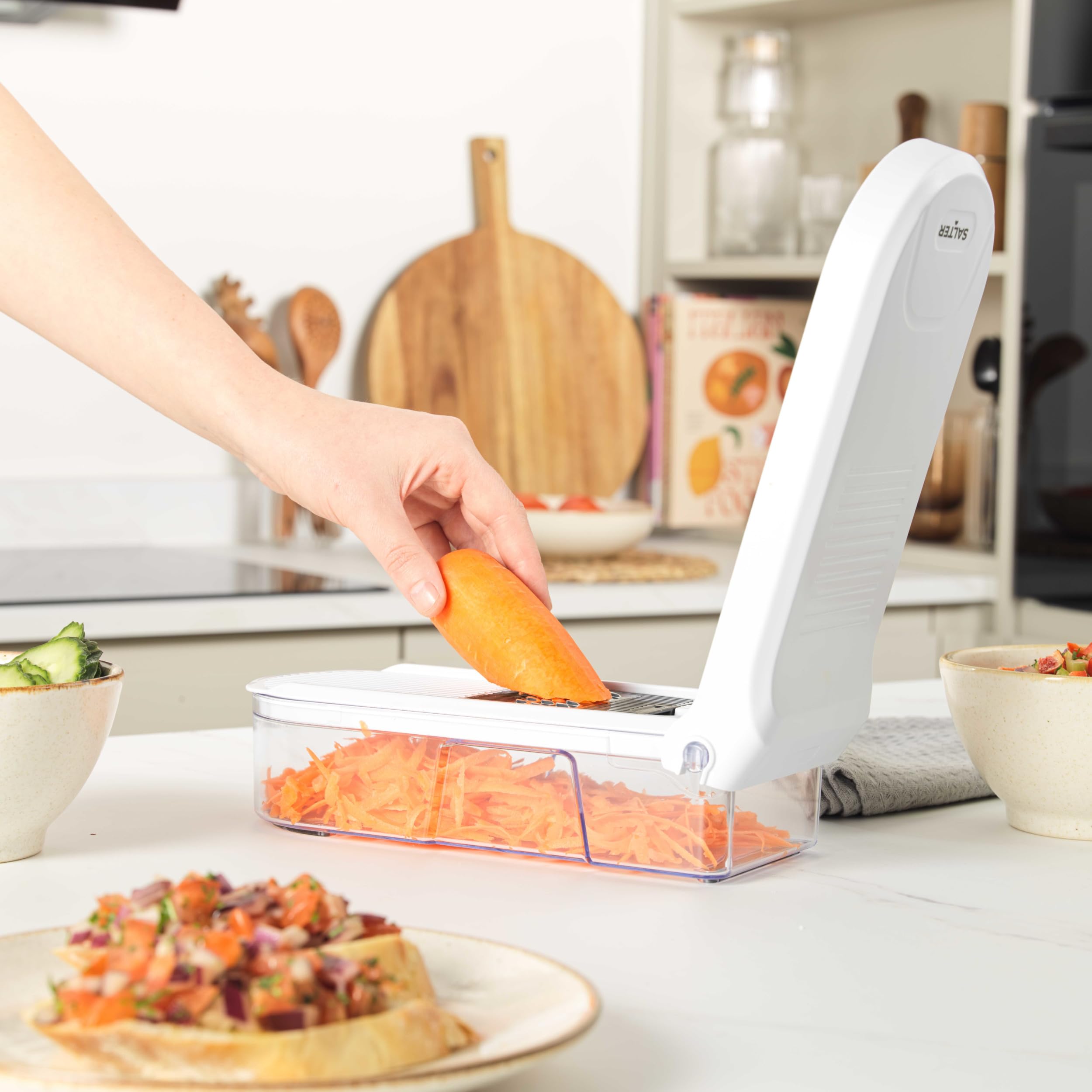 Salter BW12926EU7 Multifunctional Food Chopper - 6-in-1 Vegetable Slicer with Interchangeable Blades 3
