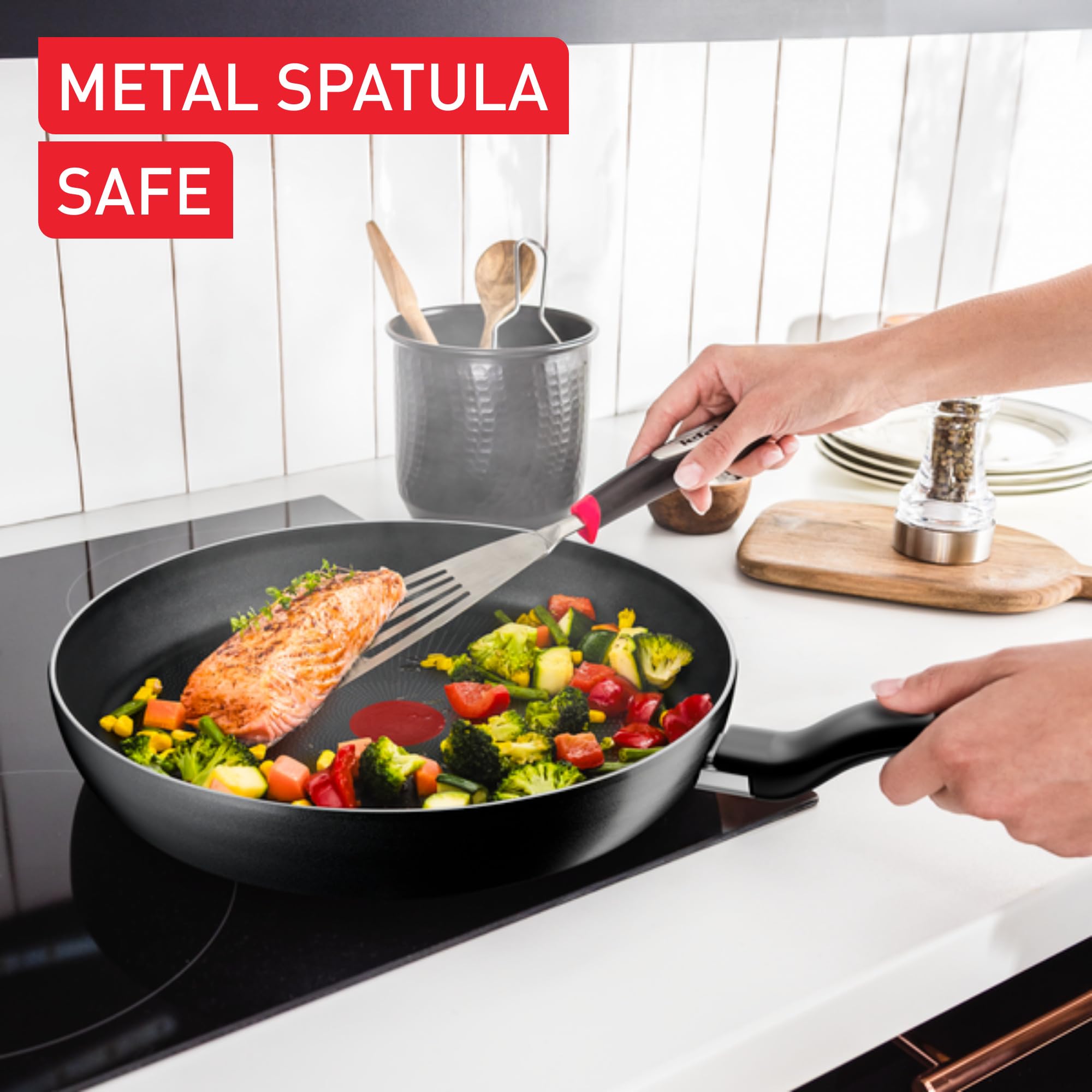 Tefal Titanium Essential Non-Stick Pancake Frying Pan - 20 cm, Metal Safe, Thermo-Signal | Not Induction 5