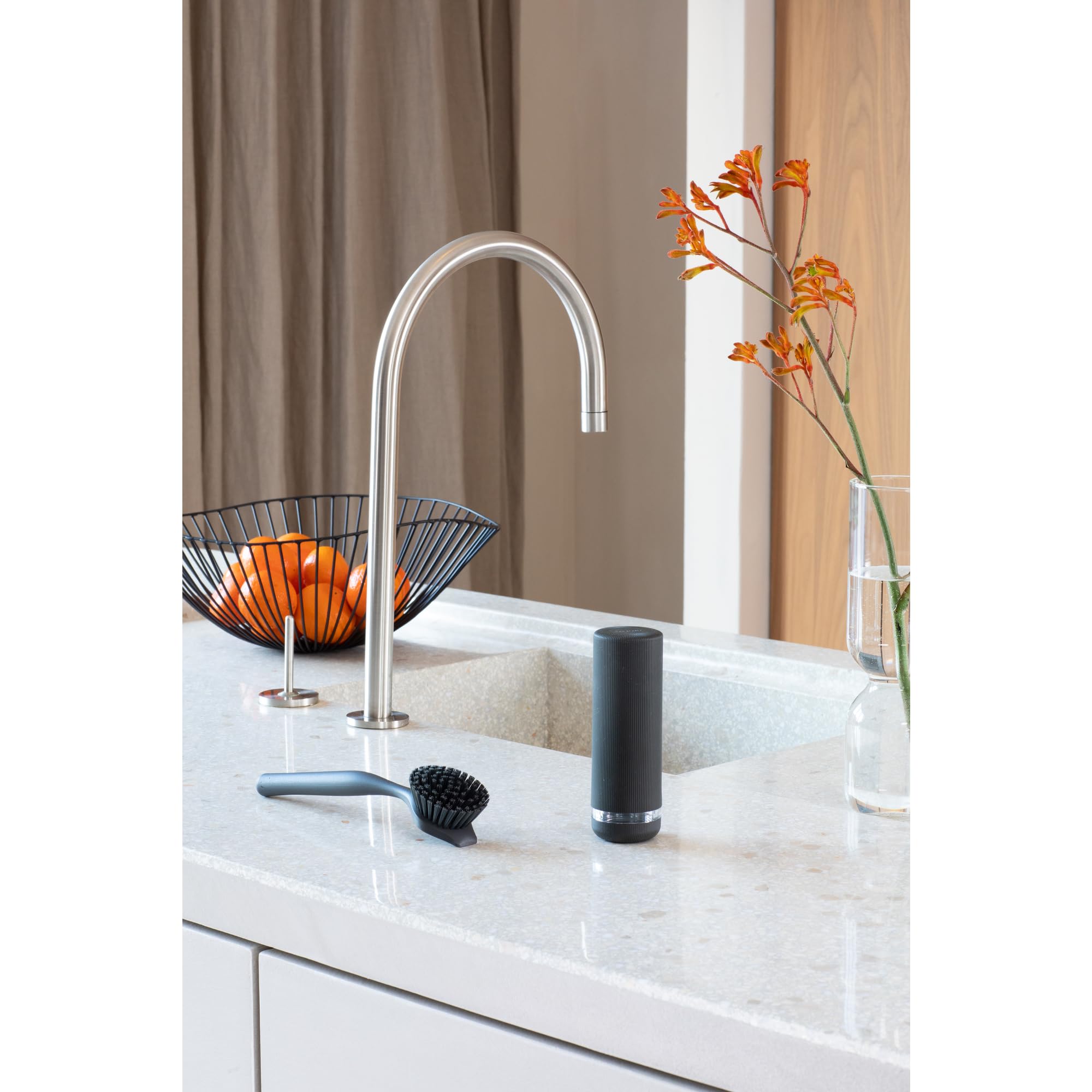 Brabantia SinkStyle Soap Squeezer - 200ml Capacity | Non-Drip | Dark Grey 5