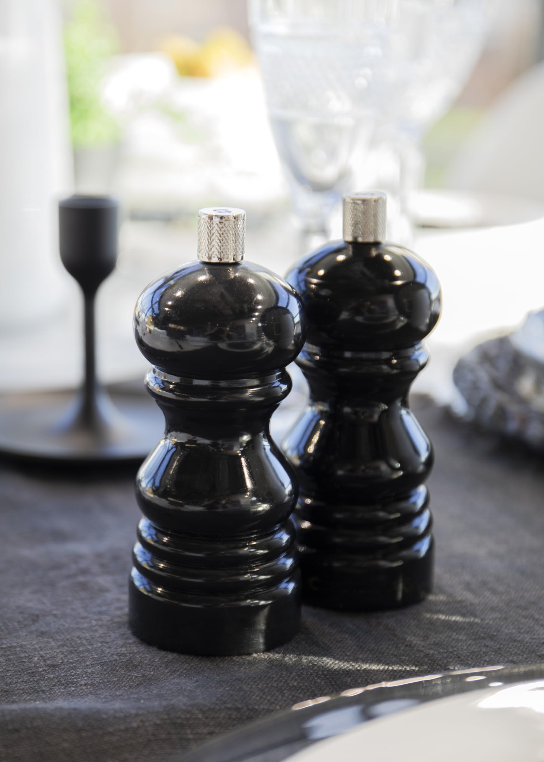 MasterClass Pepper Mill/Salt Grinder - Classic Capstan Shape | Ceramic Grinder | Black 17 cm 3