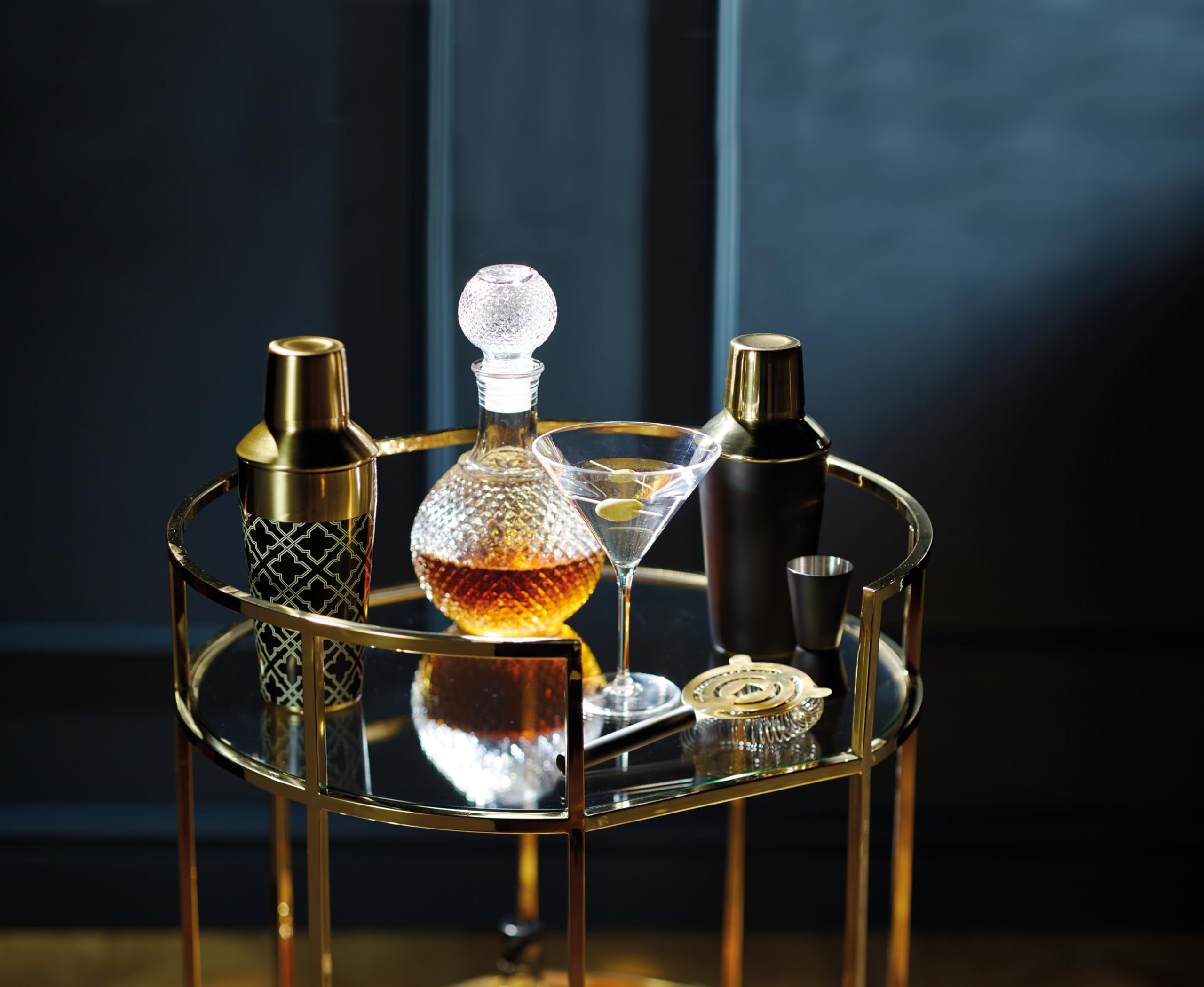 BarCraft Cut Glass Liquor Decanter - 1 Litre Capacity | Airtight Silicone Seal | Crystal Glass 3