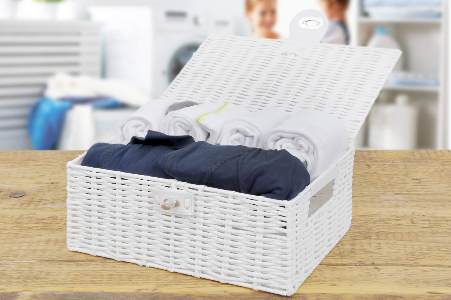 ARPAN Medium Resin Woven Storage Basket with Lid & Lock | White | 33cm W x 24cm D 8