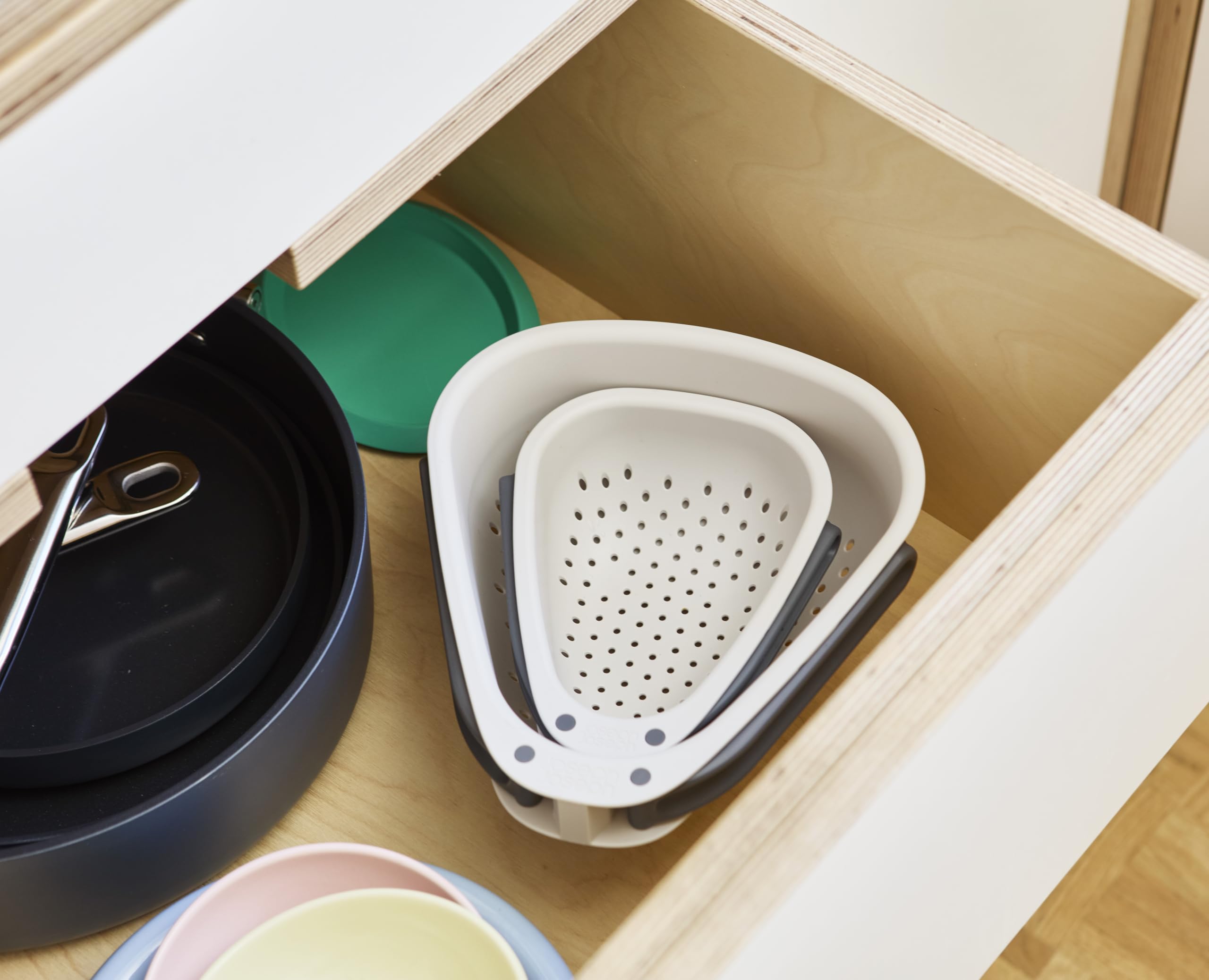 Joseph Joseph Droplet Mini Colander with Folding Handles | Stone Color | Polypropylene Strainer 7