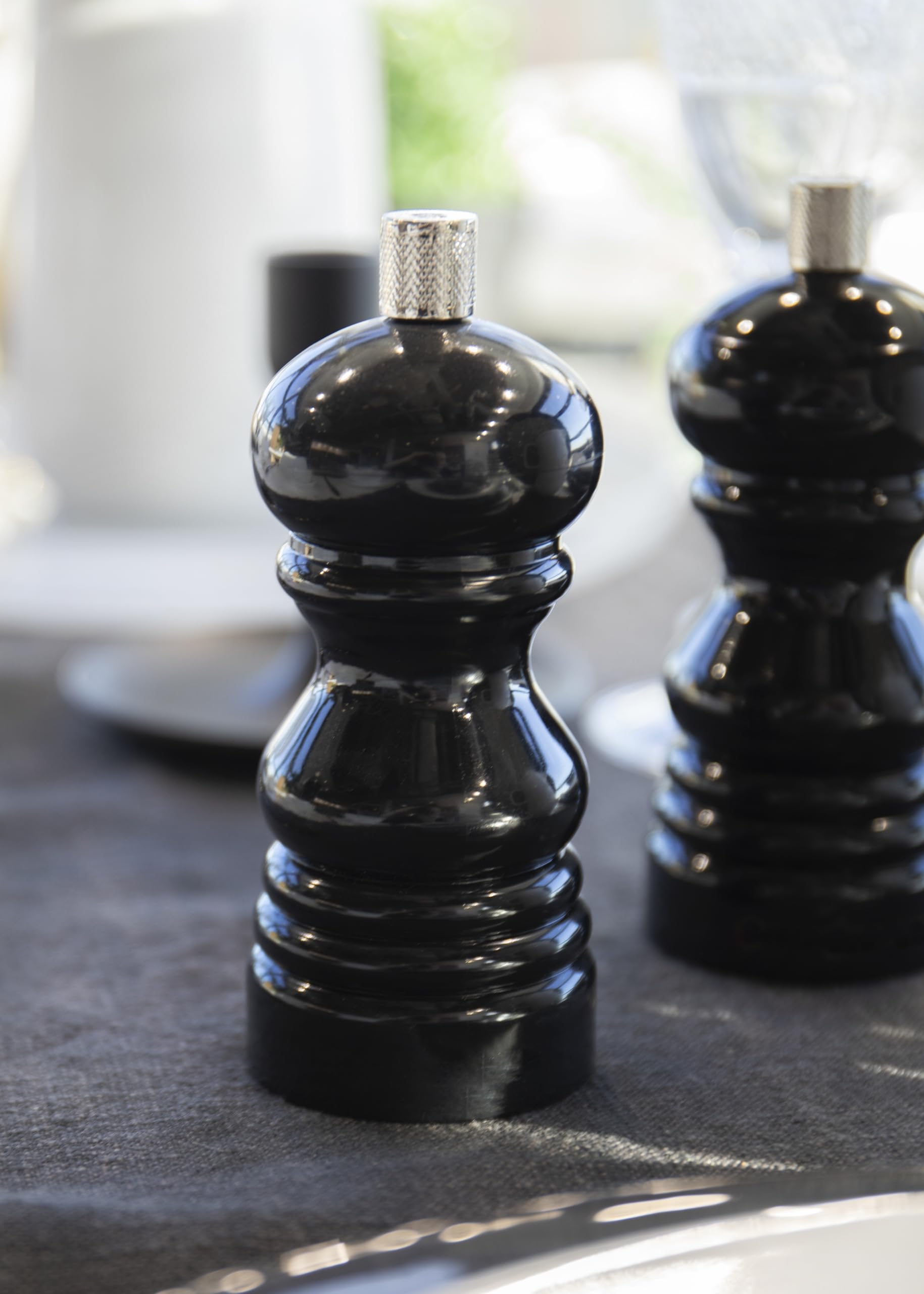 MasterClass Pepper Mill/Salt Grinder - Classic Capstan Shape | Ceramic Grinder | Black 17 cm 2