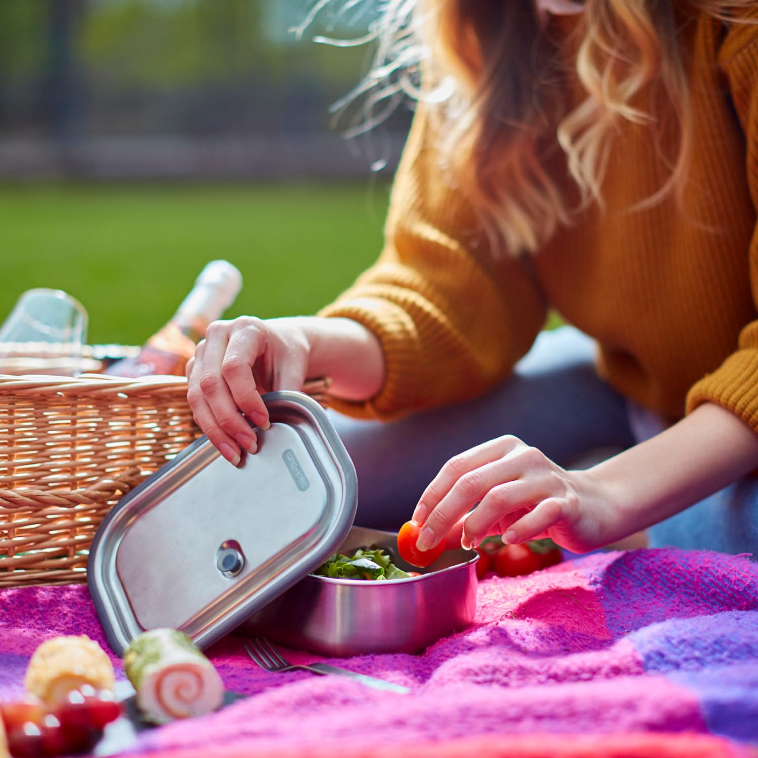 BLACK + BLUM Stainless Steel Lunch Box - 600ml Capacity, Olive, Leak Proof | Includes Fork 3