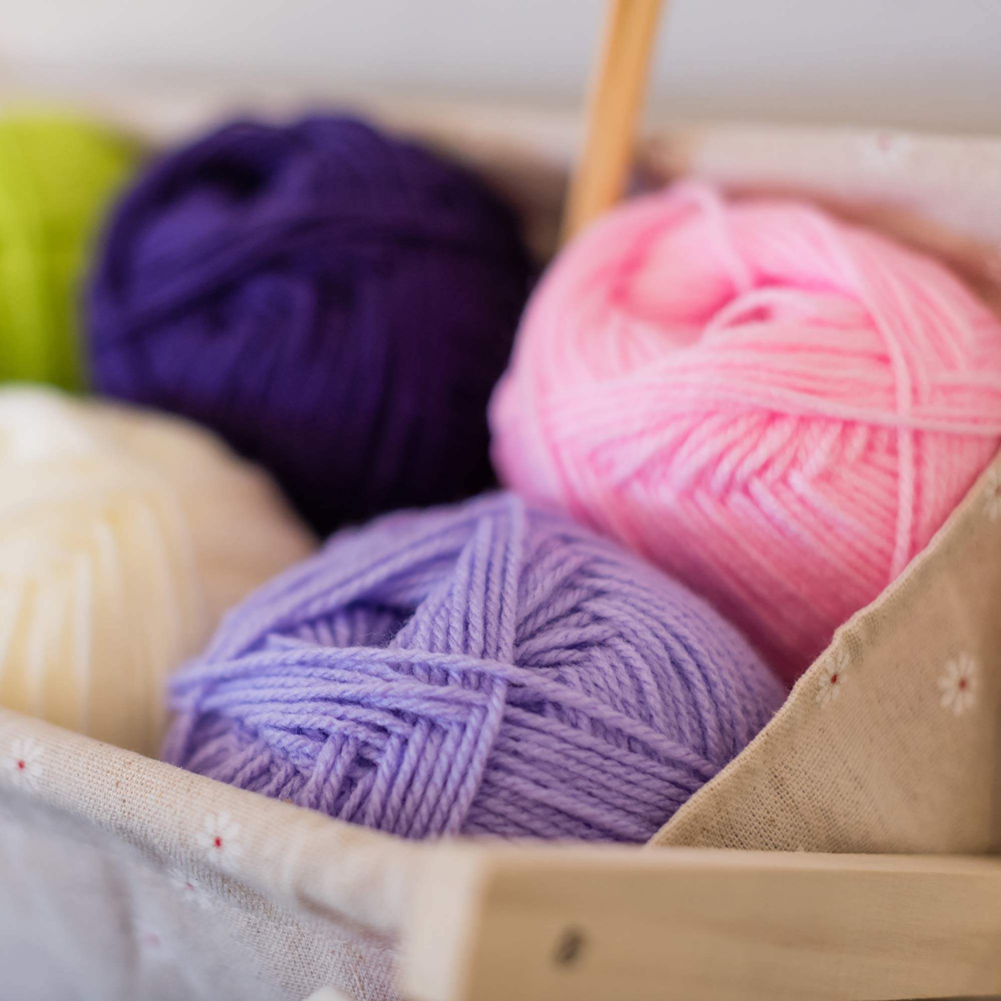 KORBOND DK Lilac Yarn - 100g Acrylic Wool | Double Knit | Hypoallergenic | 290m 3