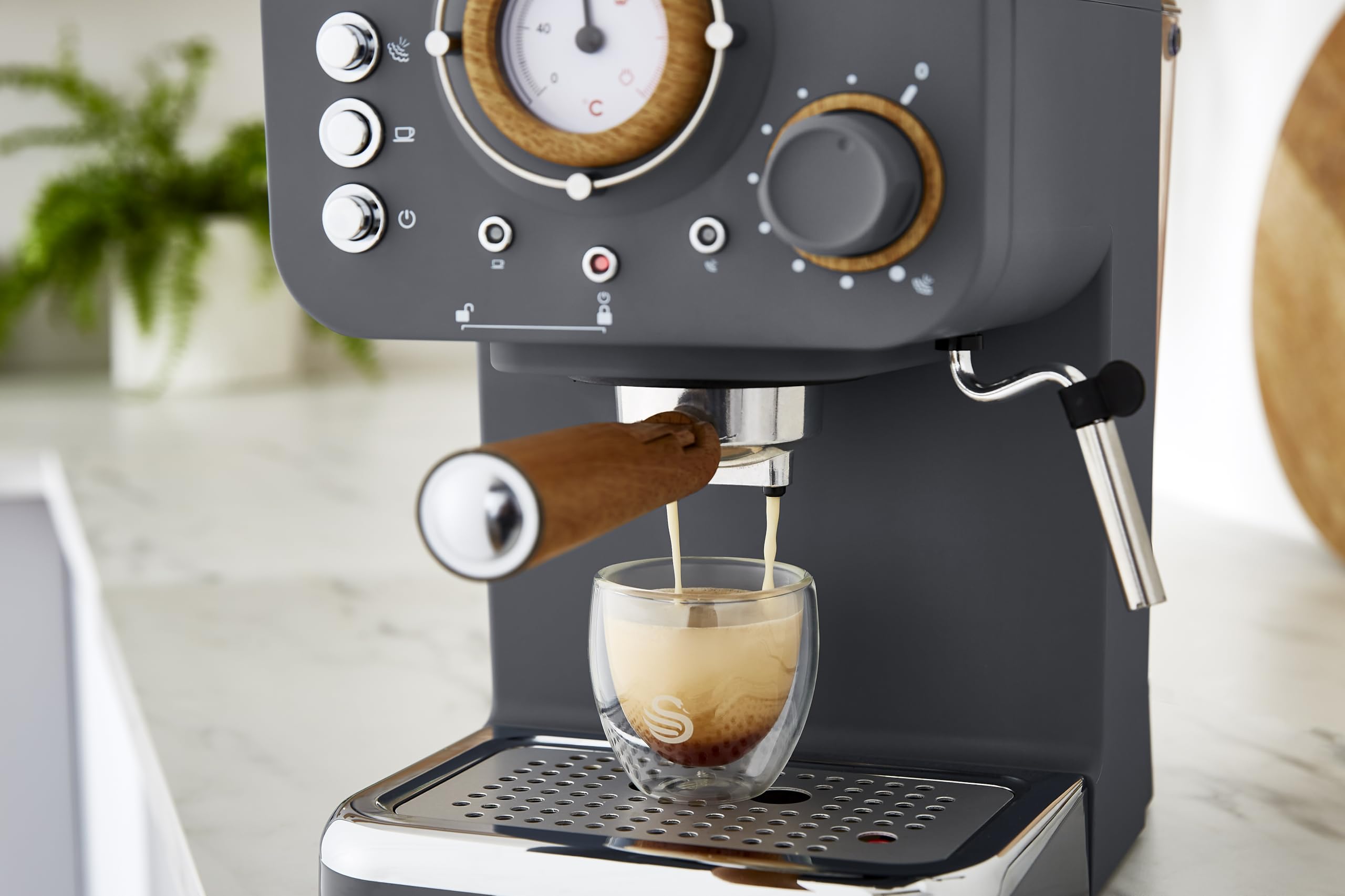 Swan SK22110GRYN Nordic Espresso Coffee Machine with Milk Frother | 1.2L Tank | ESE Pod Compatible 4