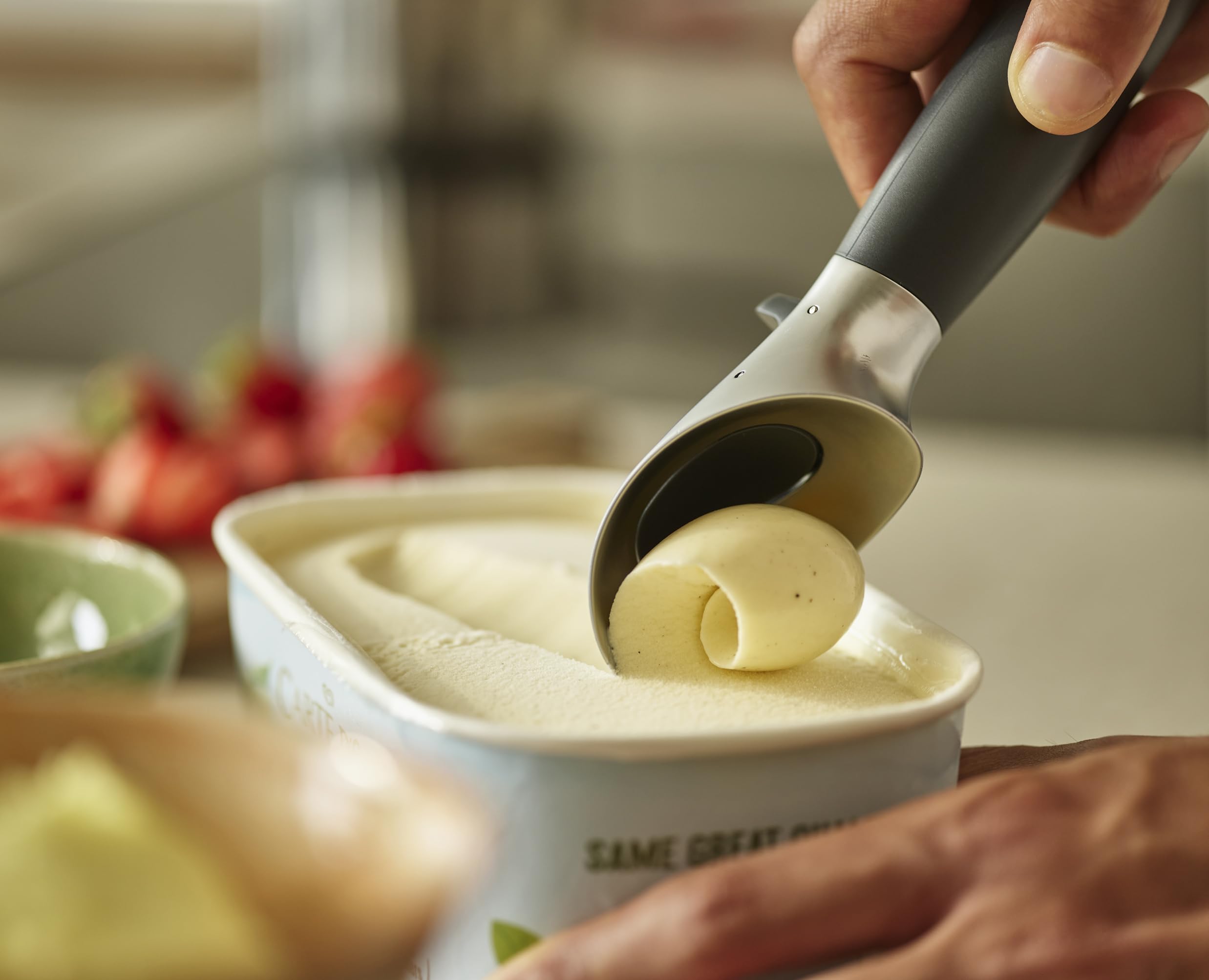 Joseph Joseph Elevate Ice Cream Scoop with Easy Trigger Release | Zinc Alloy Head | Anthracite 5