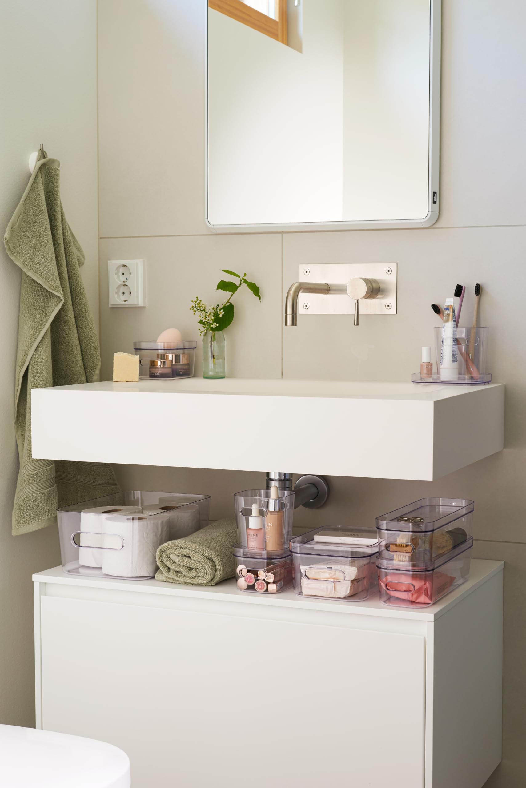 SmartStore Compact Box M - Medium Clear Plastic Container | 5.3L Capacity | Stackable 4