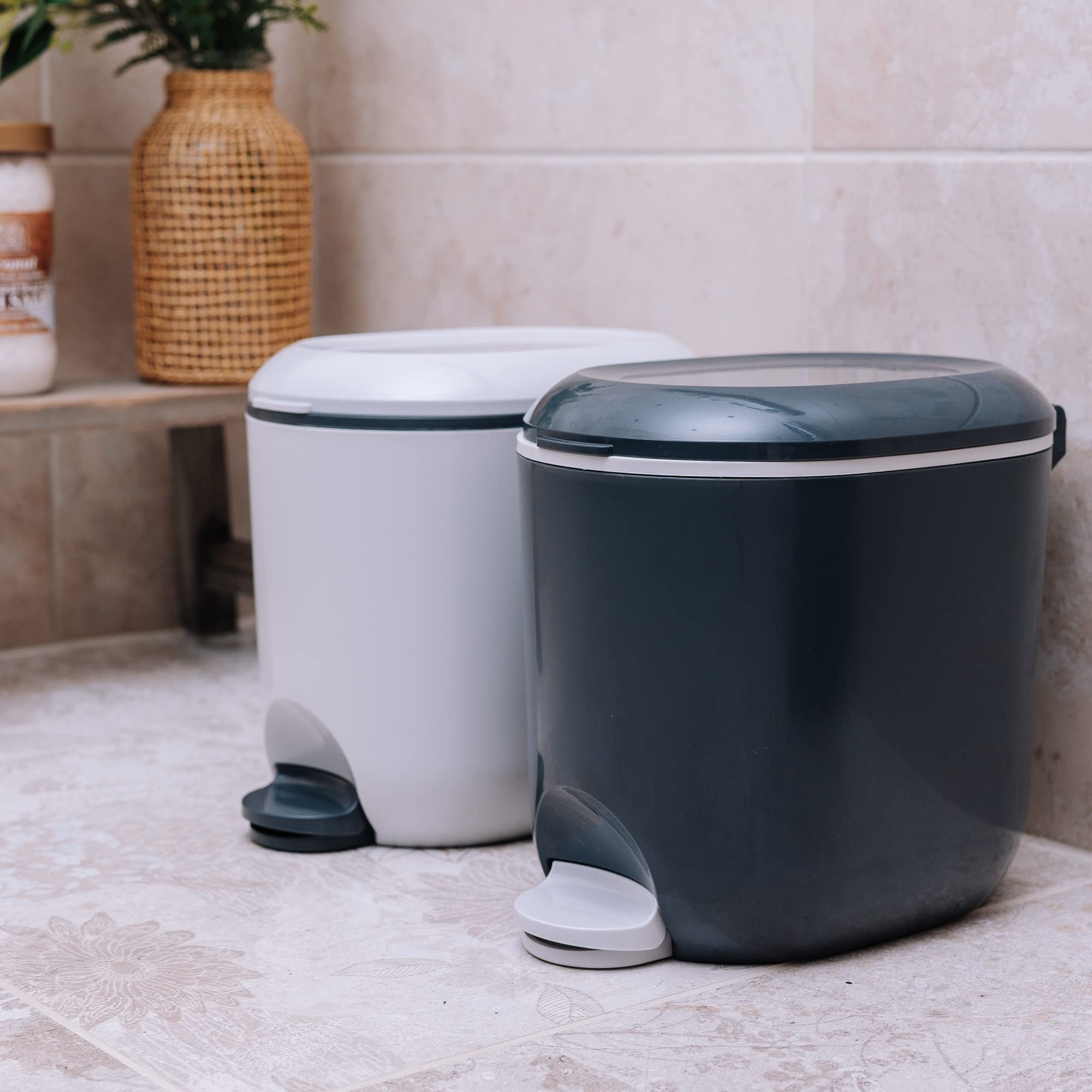 Addis Premium Deluxe Bathroom Office Pedal Bin with Inner - 3.5 Litre Capacity | Light Grey & Charcoal Grey 5