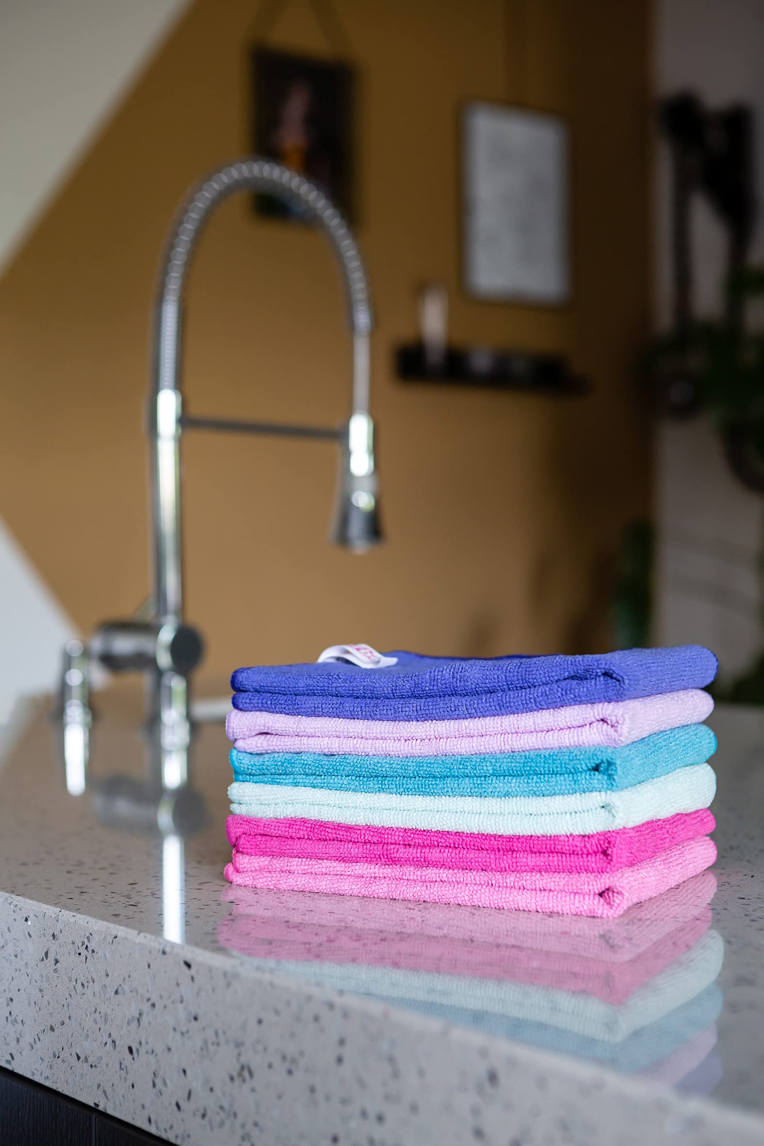 Sorbo Pack of 6 Extra Large Microfibre Cleaning Cloths - Streak-Free, Super Absorbent | 40x40cm 4