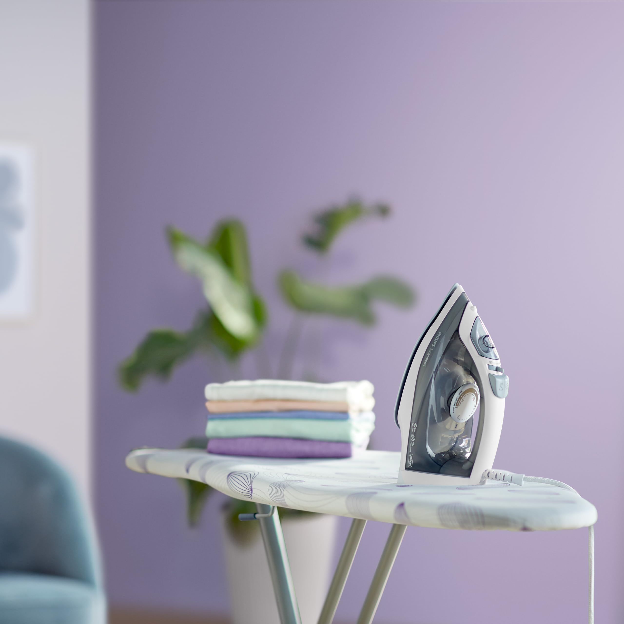 Philips Steam Iron Easyspeed - 2000W Power | 100g Steam Boost | Ceramic Soleplate 6