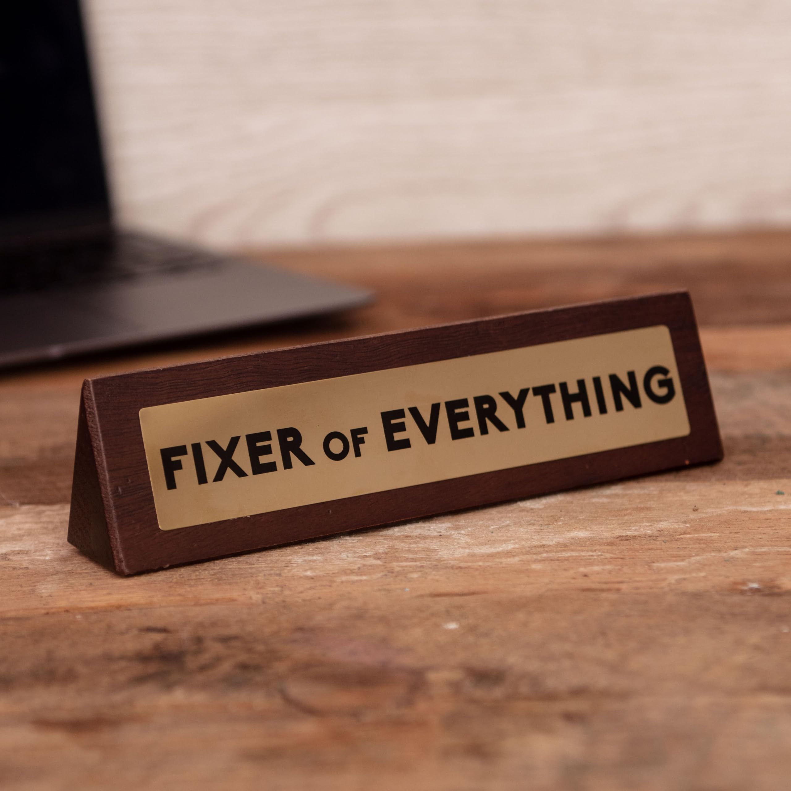 Boxer Gifts Fixer of Everything Novelty Wooden Desk Warning Sign | Office Humour Gift | Brown 4