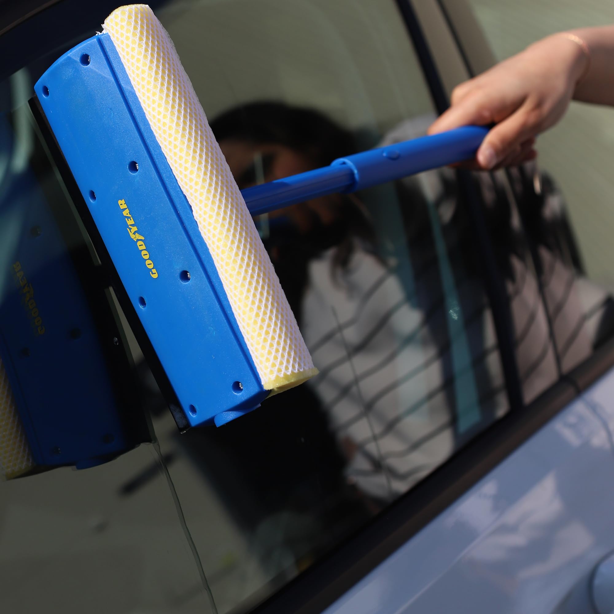 Goodyear 2 In 1 Window Squeegee | Flexible Rubber Blade | Netted Sponge Scrubber 9