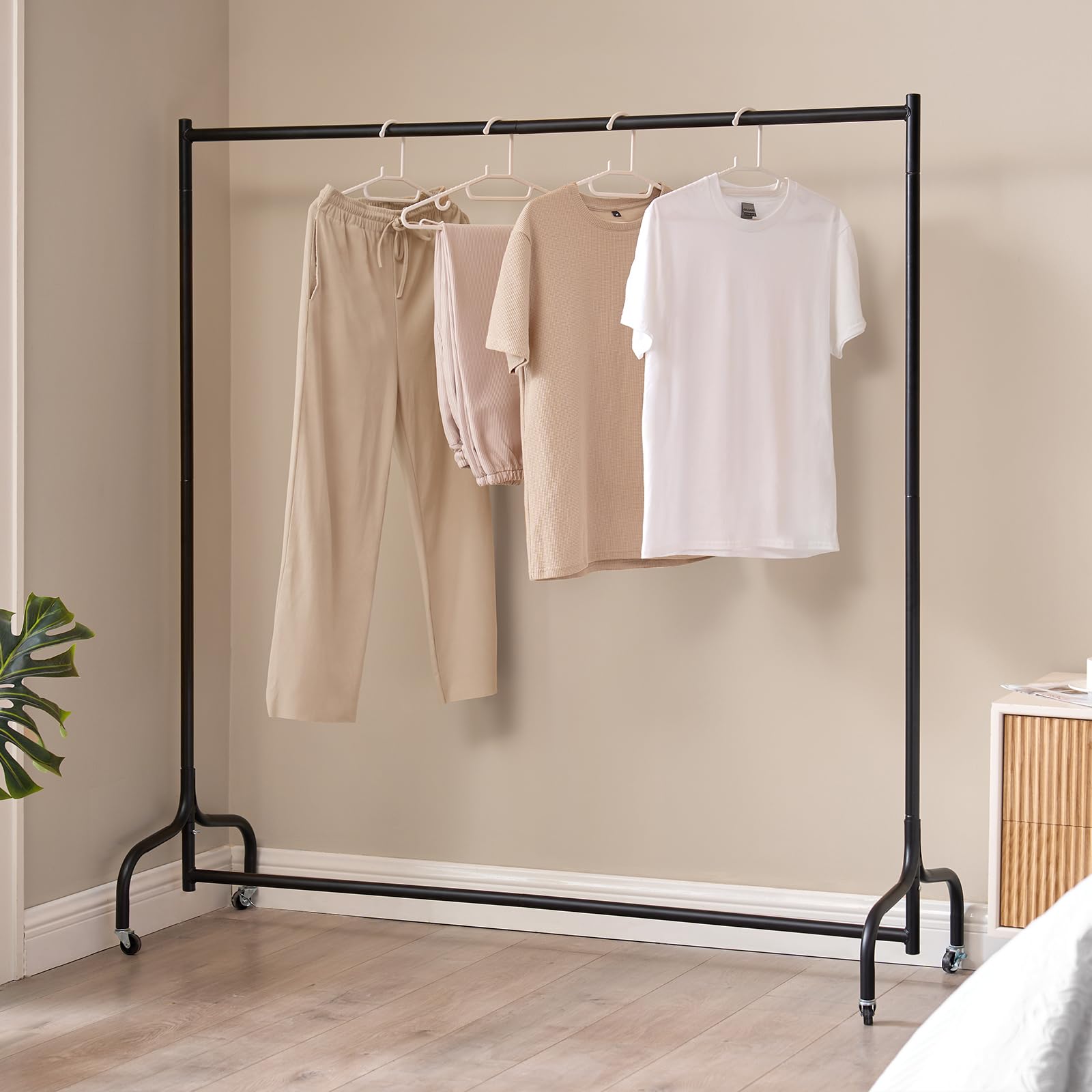 Vivo Technologies 5ft Heavy Duty Metal Clothes Rail | Portable & Collapsible | Black 4
