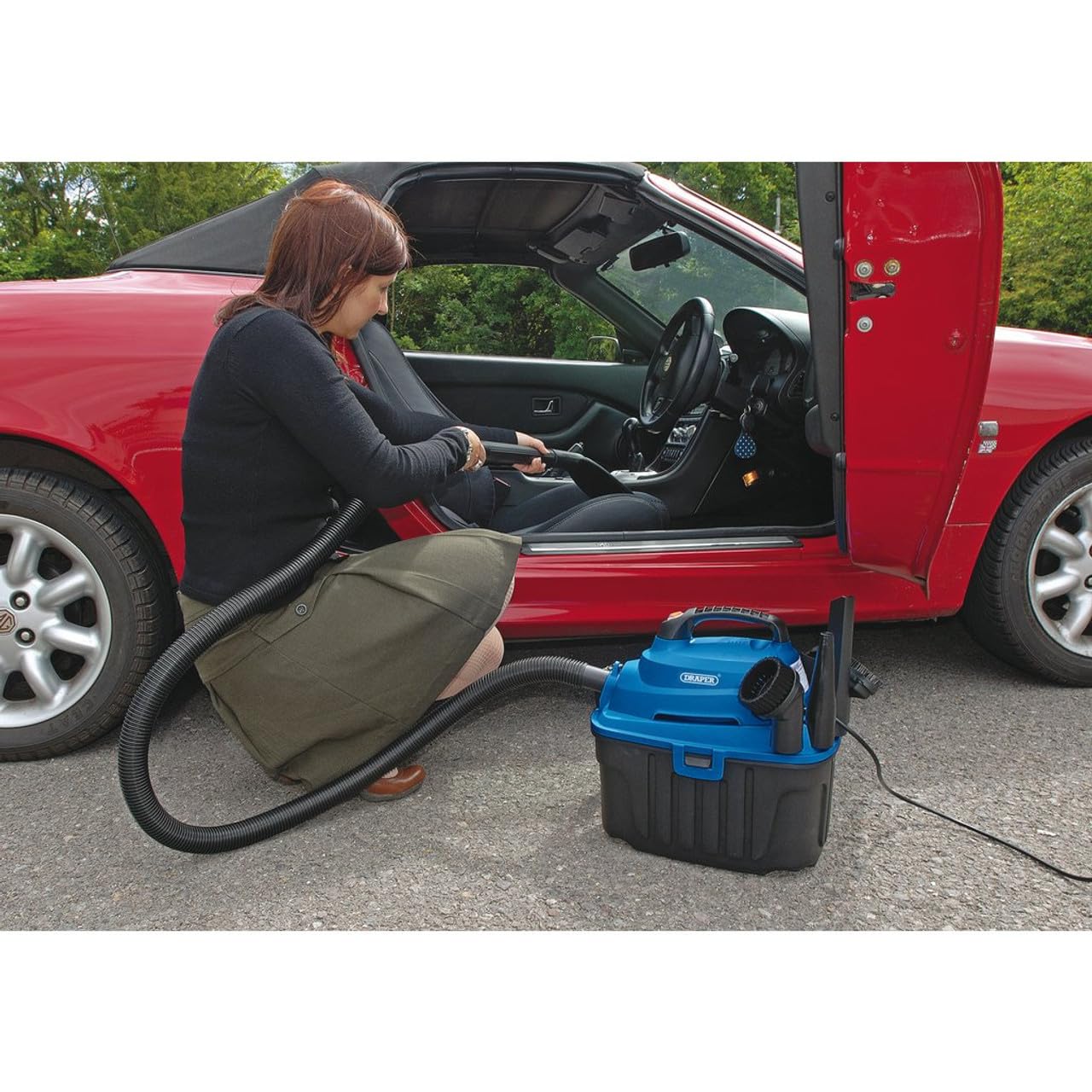 Draper 1000W Wet-Dry Vacuum Cleaner - 10L Capacity | Lightweight 3.8kg | Includes 12 Accessories 4
