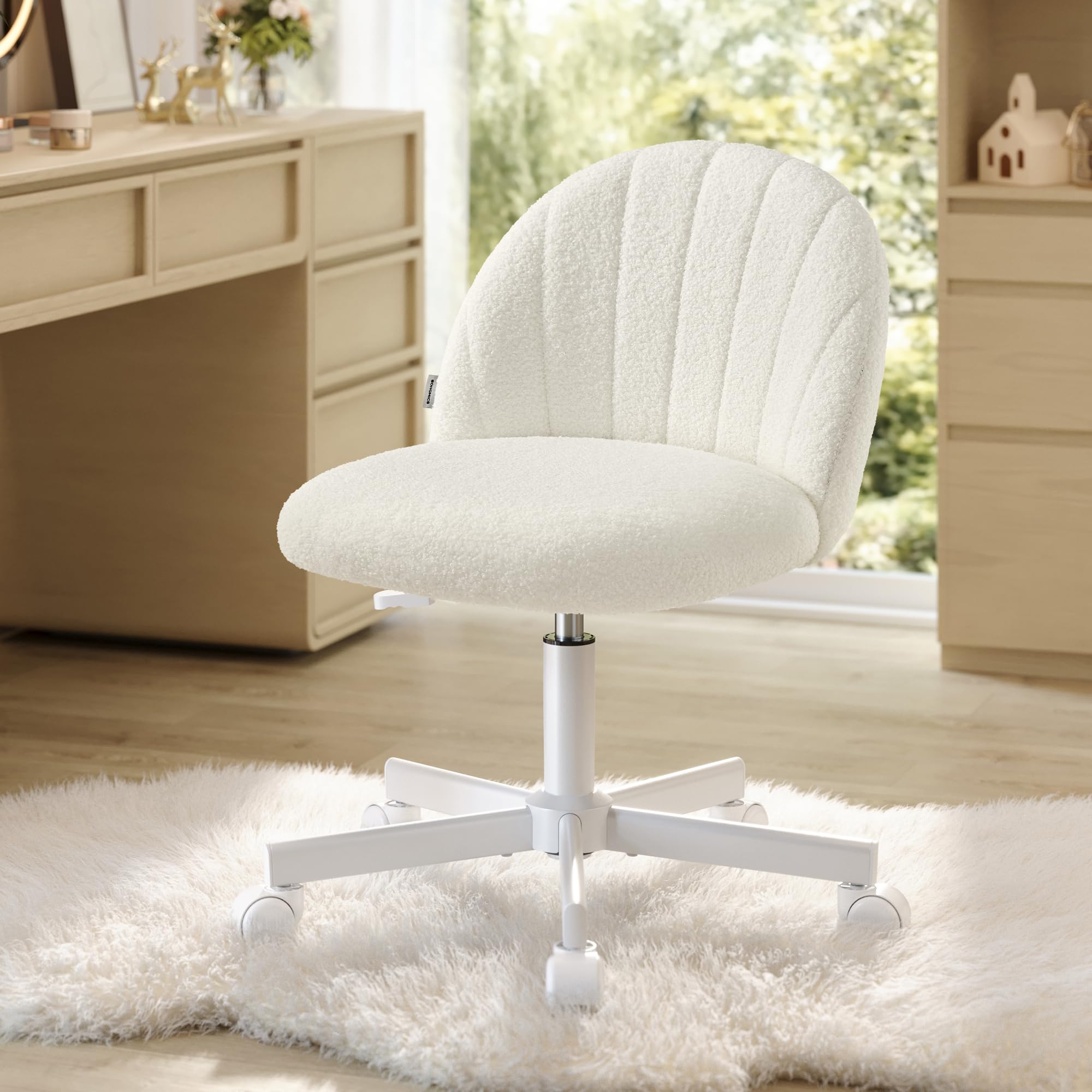 SONGMICS Teddy Fleece Desk Chair - Height Adjustable Swivel, Cream White | Max Load 110 kg