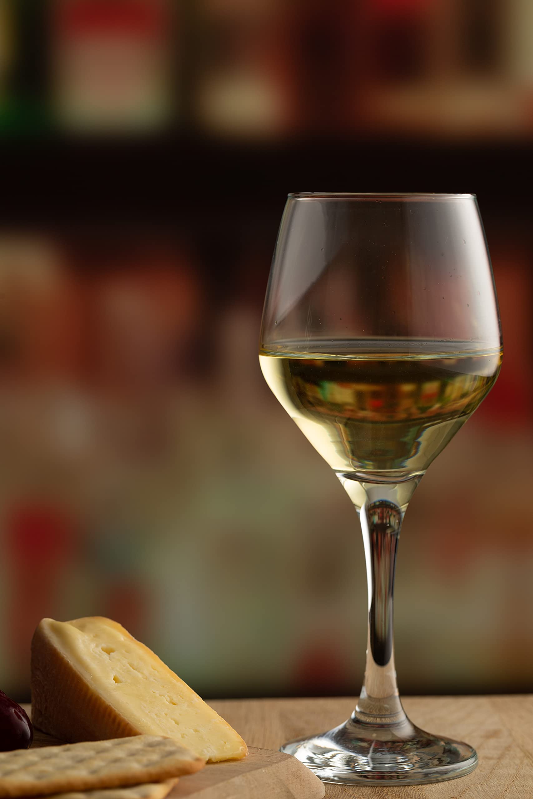 Ravenhead Majestic White Wine Glasses - Set of 4 | 33cl Capacity | Break Resistant Glass 5