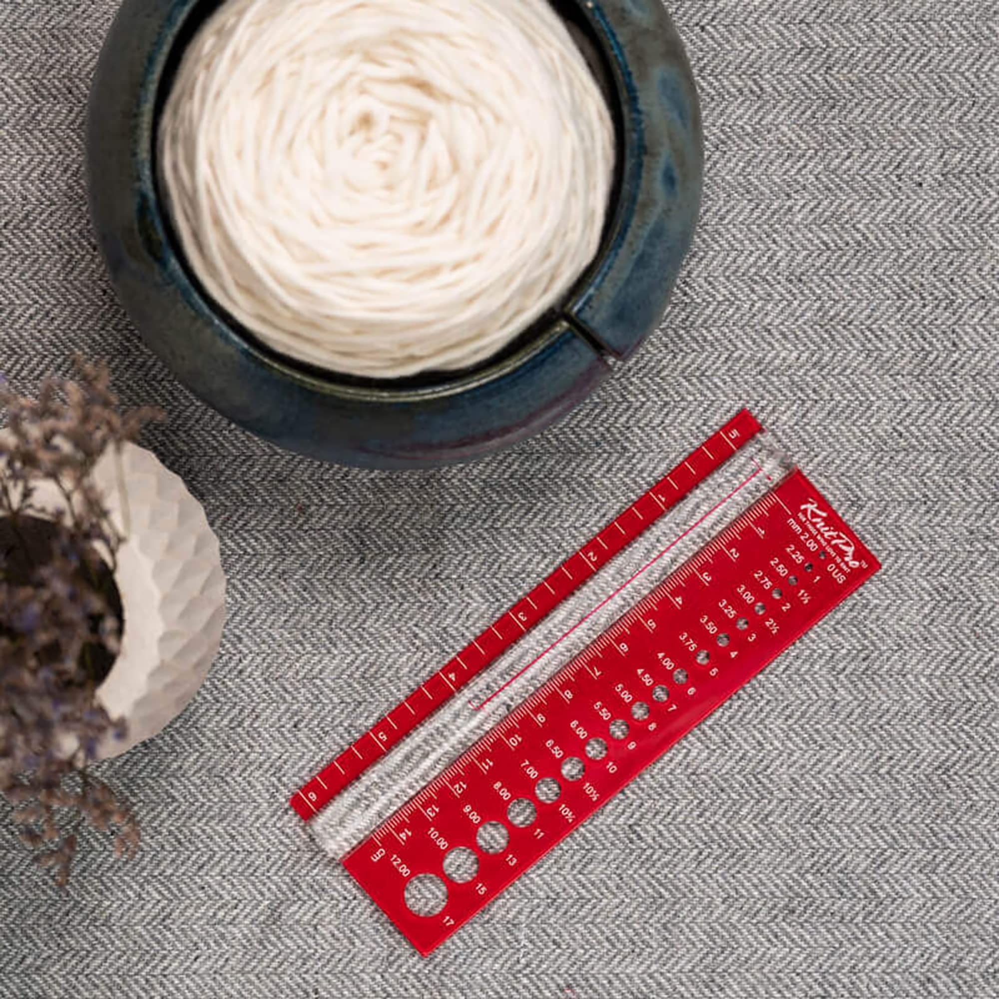 KnitPro Needle View Sizer KP10701 - Measures 2.25mm to 12mm Needles | Acrylic Gauge with CM/Inch Ruler 4