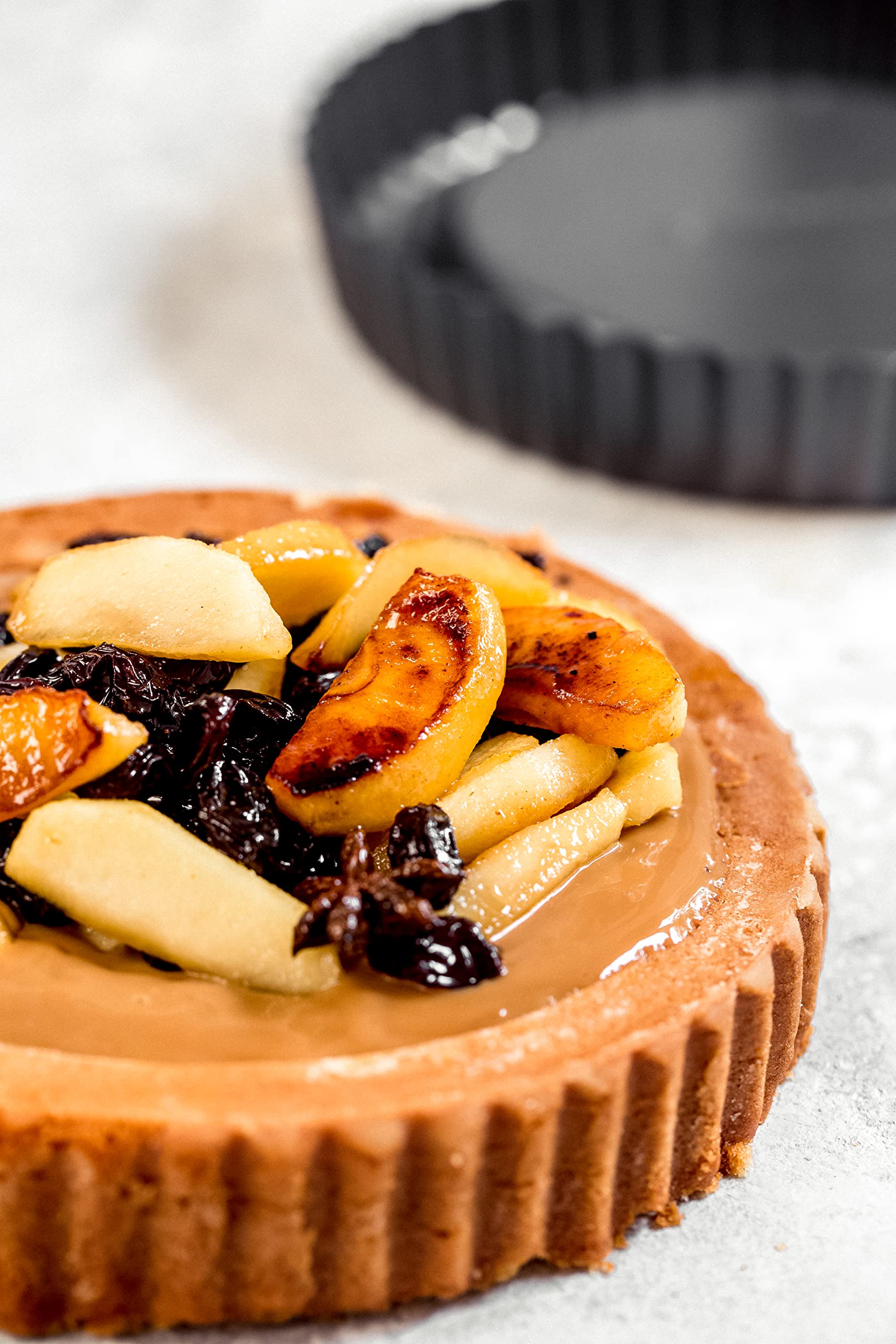 MasterClass Sponge Flan Tin with Loose Base - 20 cm | Heavy Duty Carbon Steel | Non-Stick 5