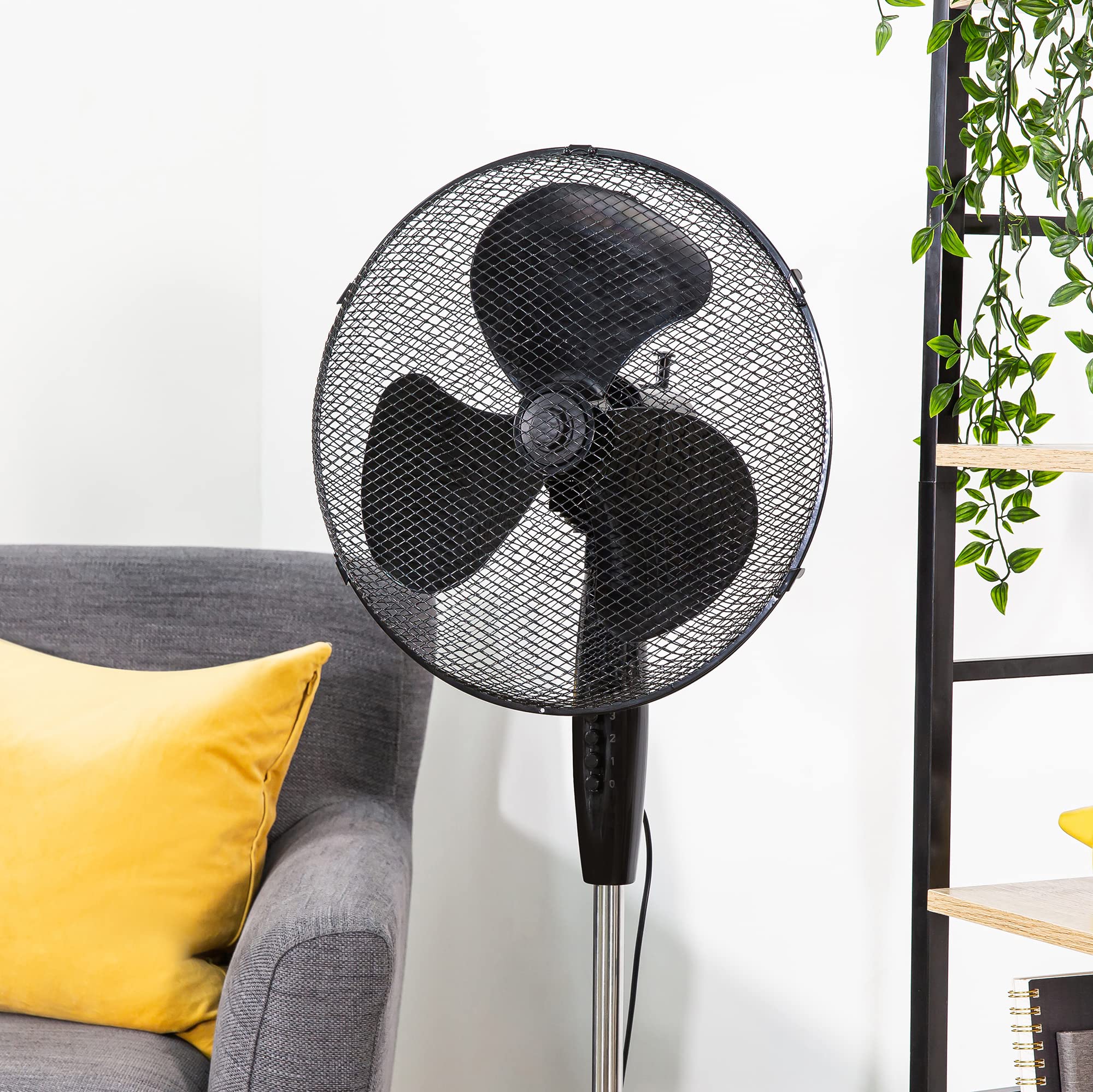 Zanussi 16 Inch Lightweight Pedestal Fan - 3 Speeds, 90° Oscillation, Adjustable Height 4