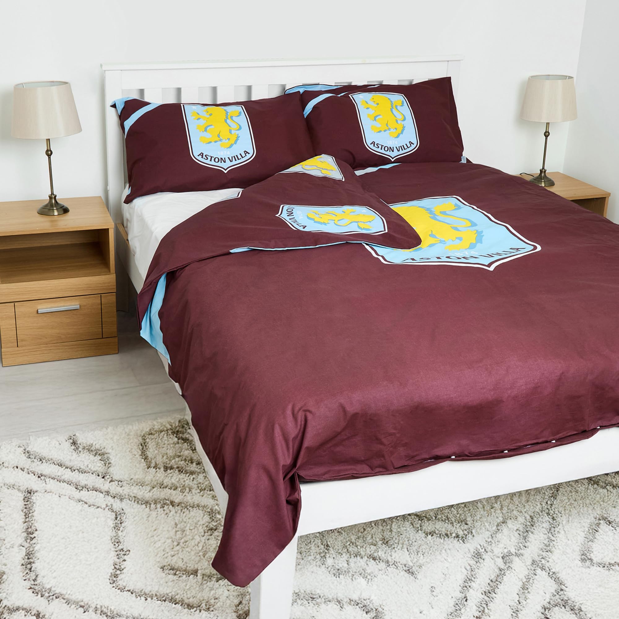 The Gift Scholars Aston Villa FC Double Duvet Cover Set - Reversible Polycotton | 200x200 cm