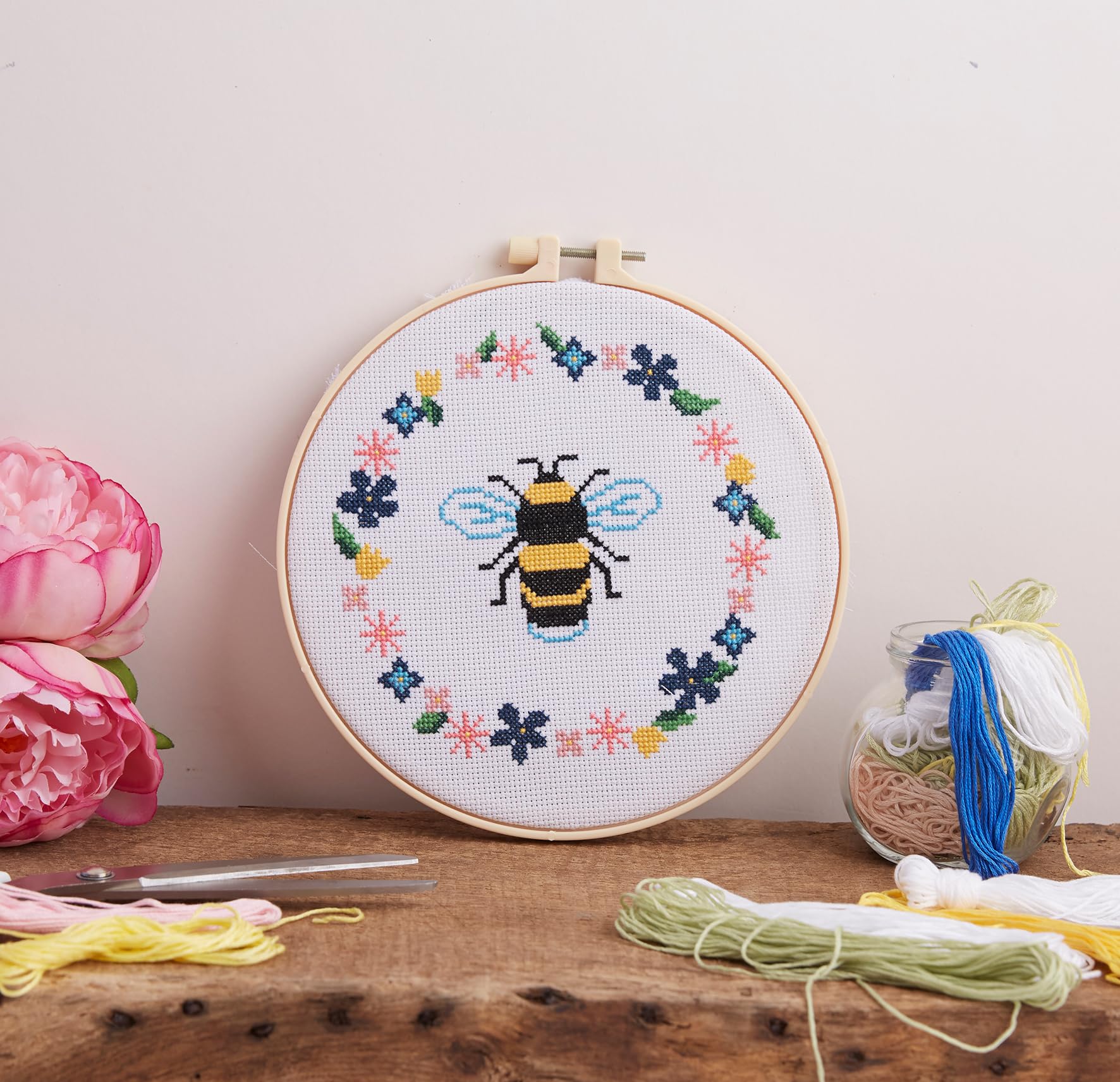 Simply MAKE Cross Stitch Kit - Bee Design for Kids and Adults | All-Inclusive Starter Kit 3