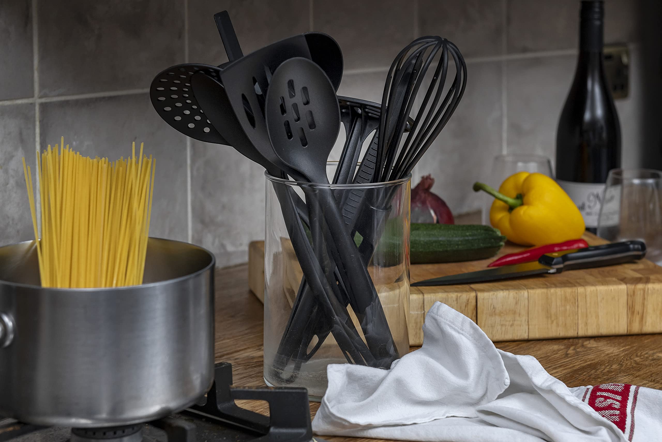 Chef Aid Nylon Masher - BPA Free, Non-Scratch for Non-Stick Cookware | Black | 30.5 cm 6
