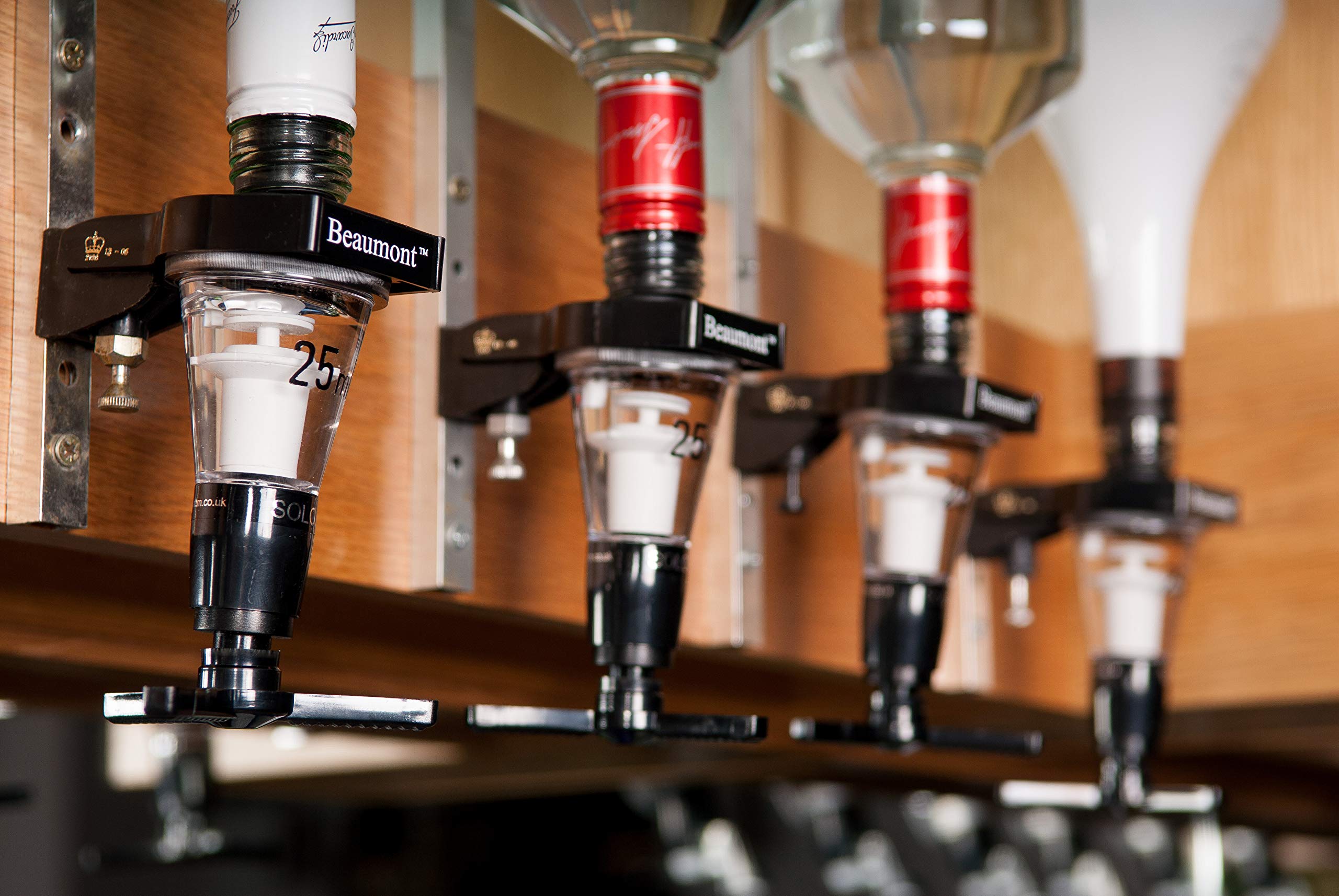 Beaumont Classical Solo Spirit Measure Optic - 25ml Capacity | Black Plastic | Government Stamped