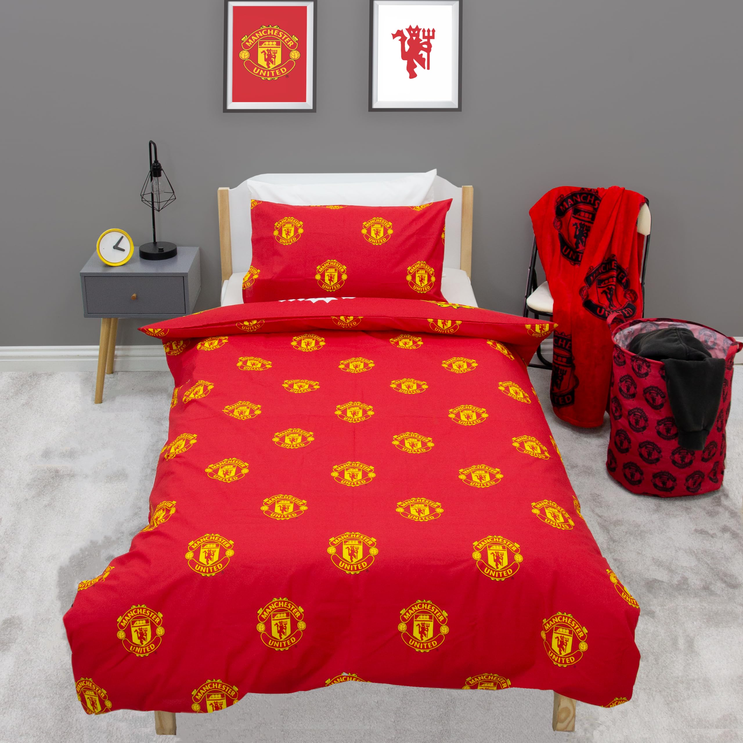 Manchester United FC Official Single Duvet Cover Set - Reversible Patch Design | Polycotton 6